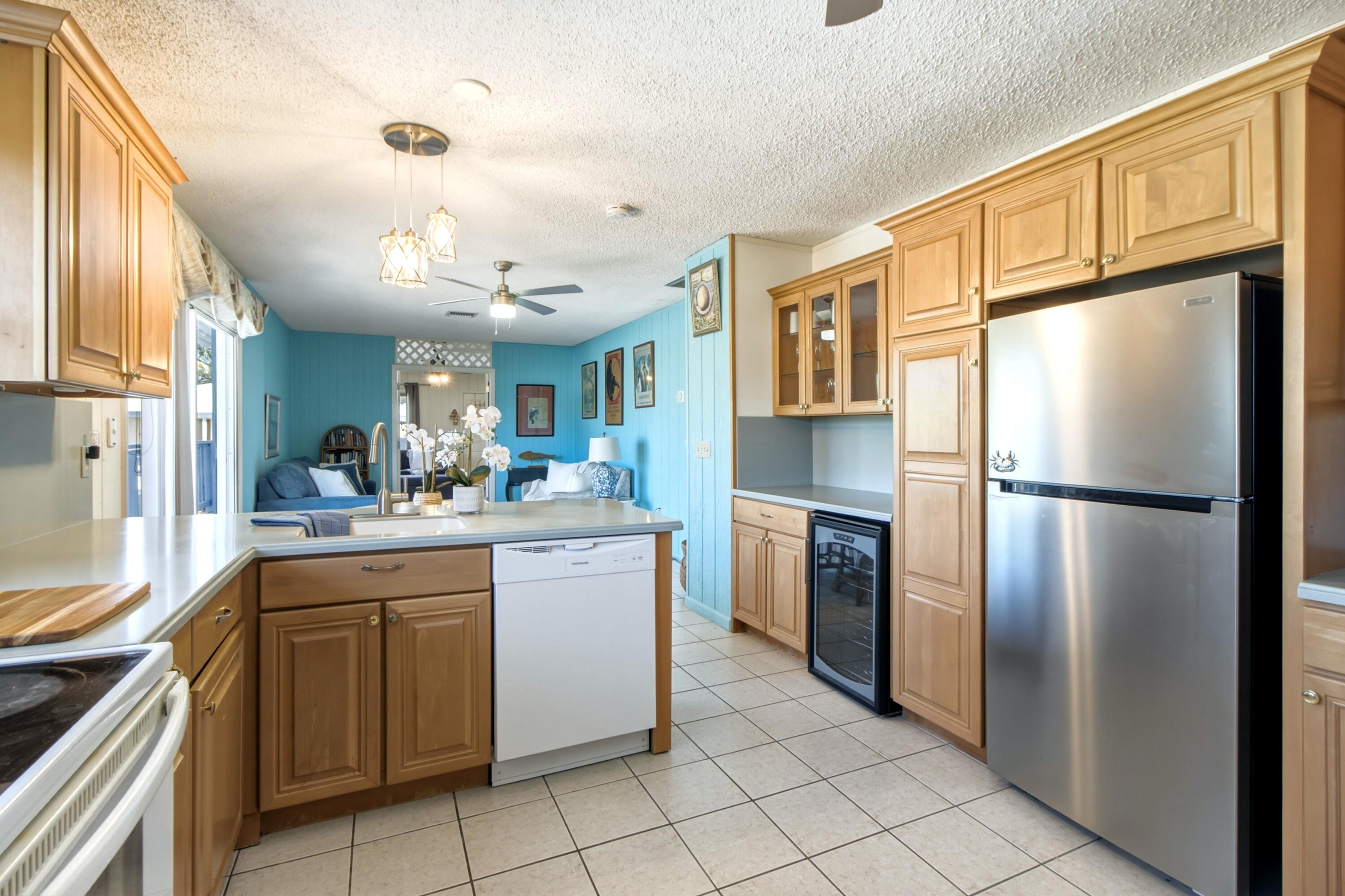 17155 W Hibiscus Lane Property Photo 6