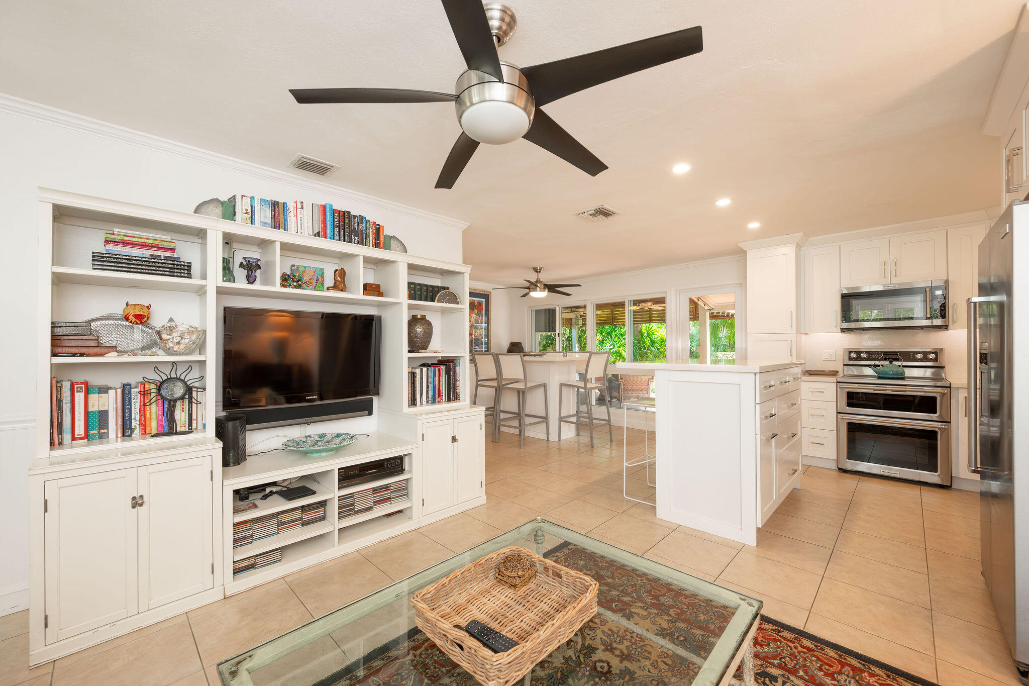 2514 Flagler Avenue Property Photo 8