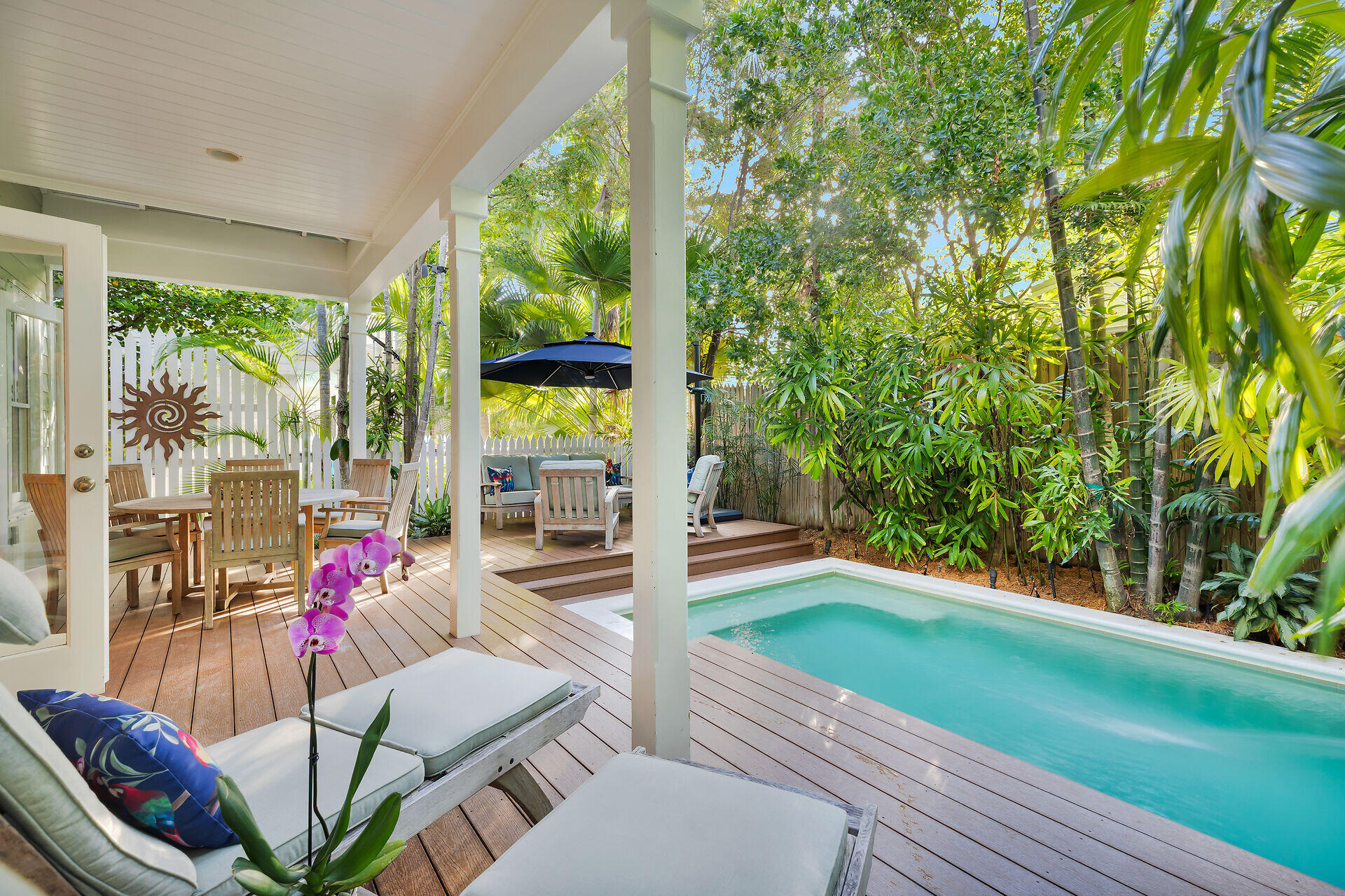 410 Louisa Street Property Photo 1