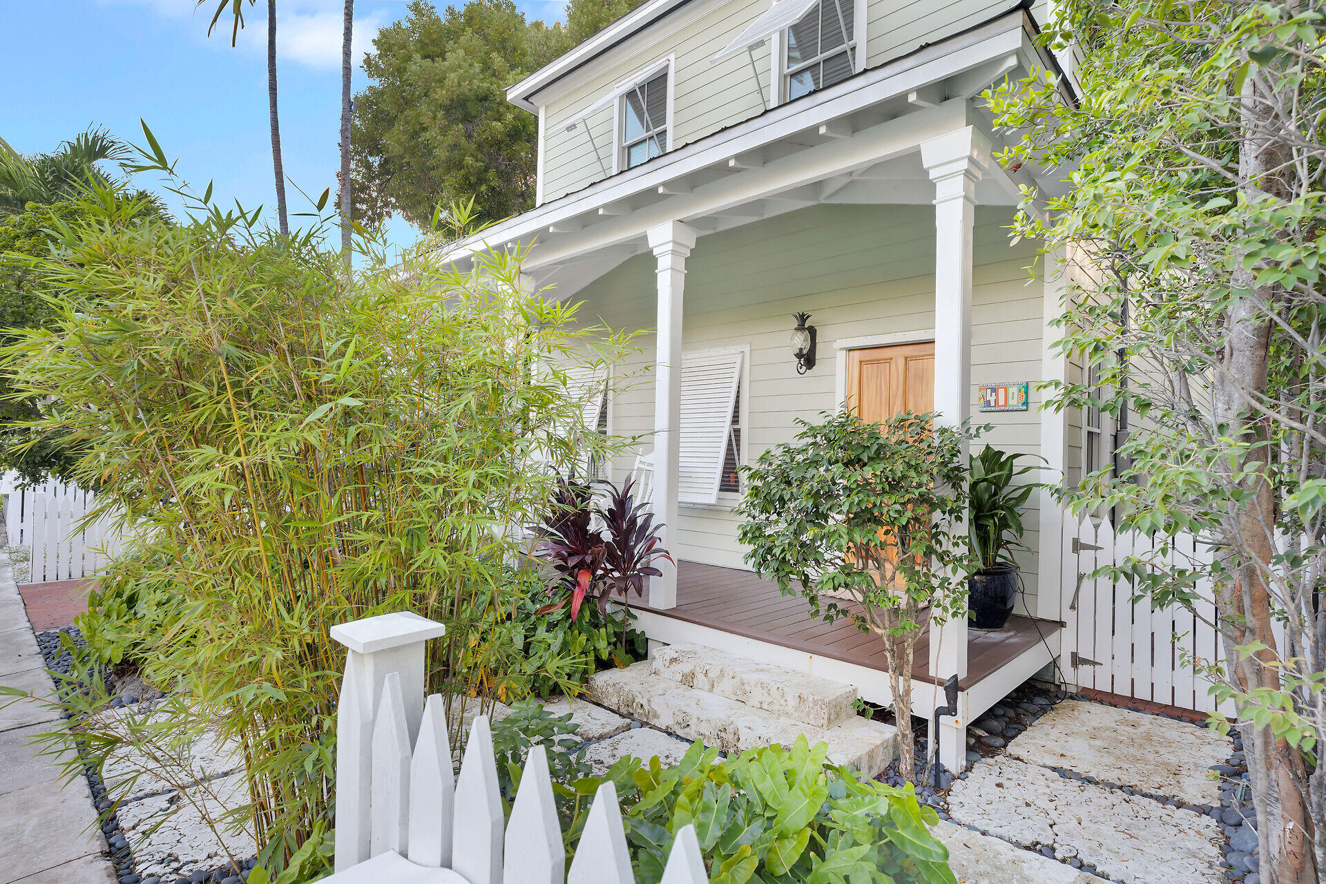 410 Louisa Street Property Photo 5