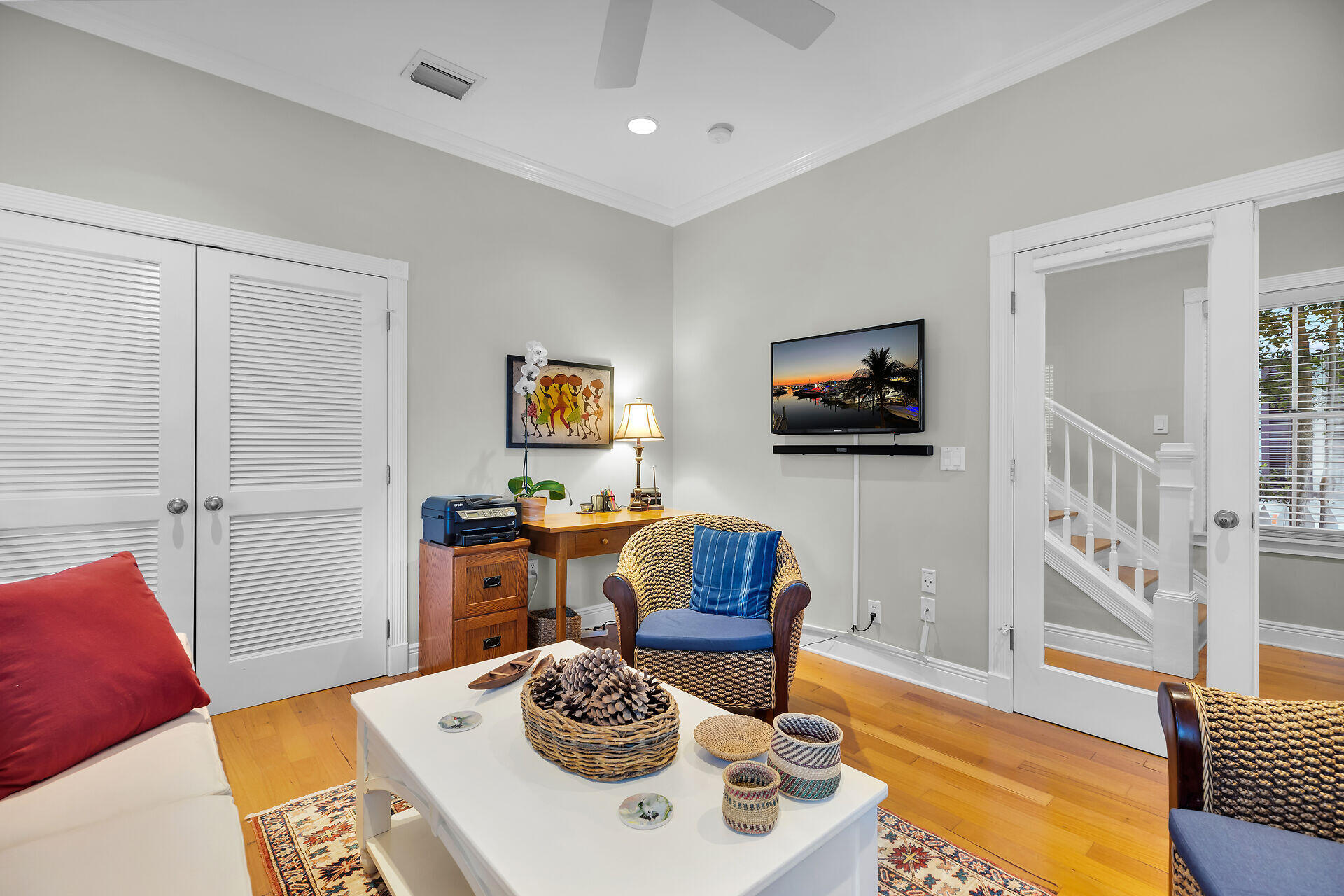 410 Louisa Street Property Photo 7