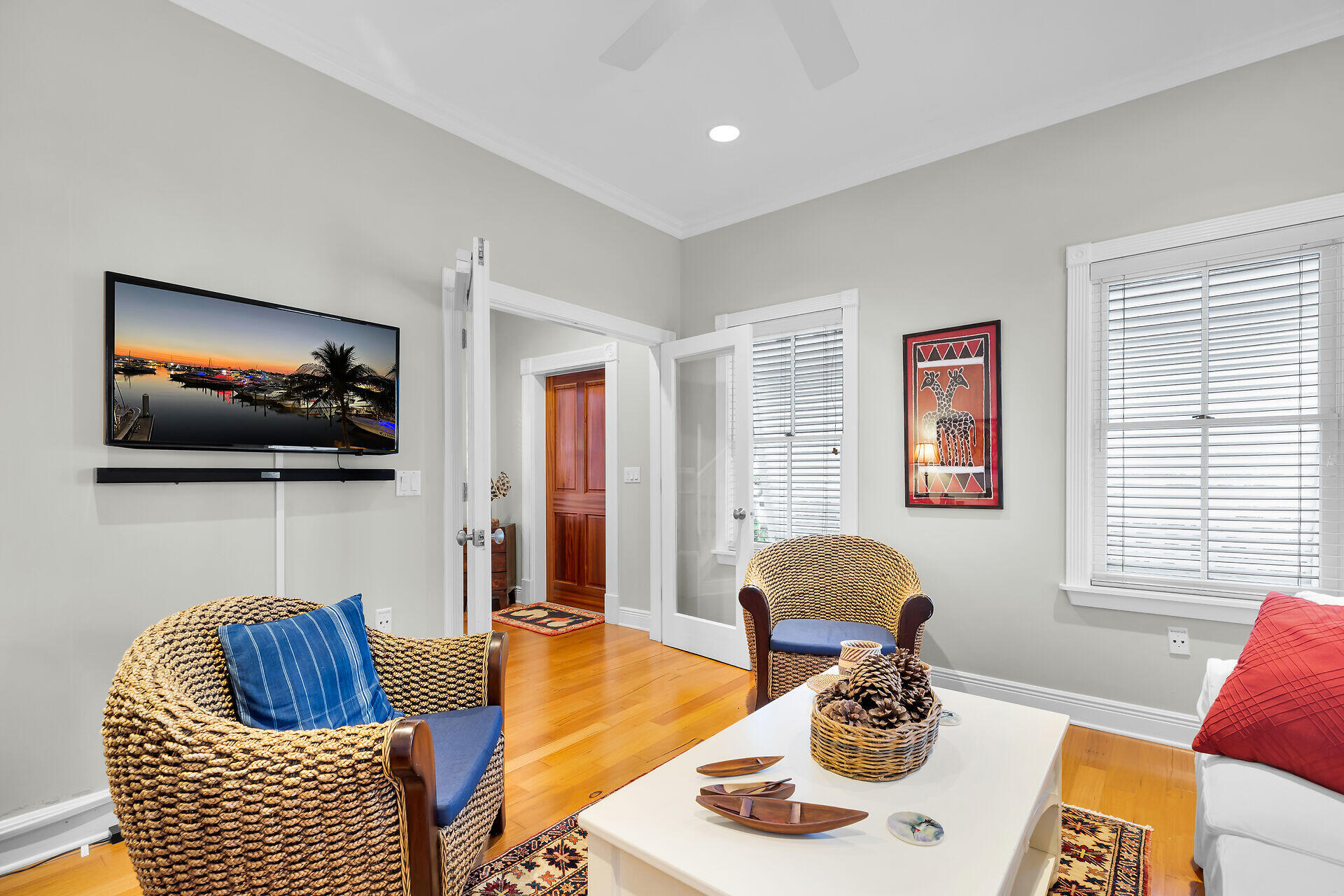 410 Louisa Street Property Photo 8