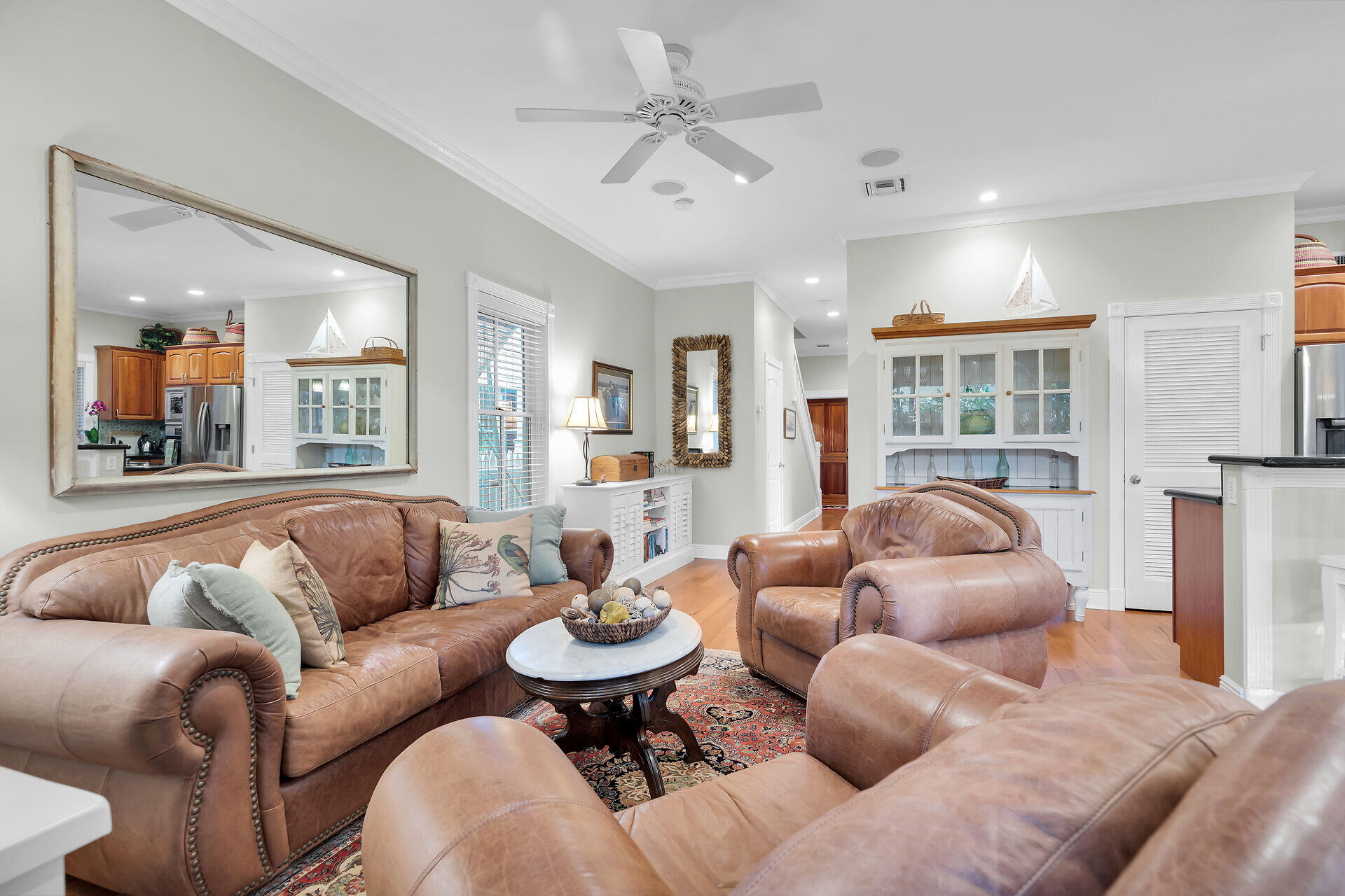 410 Louisa Street Property Photo 12