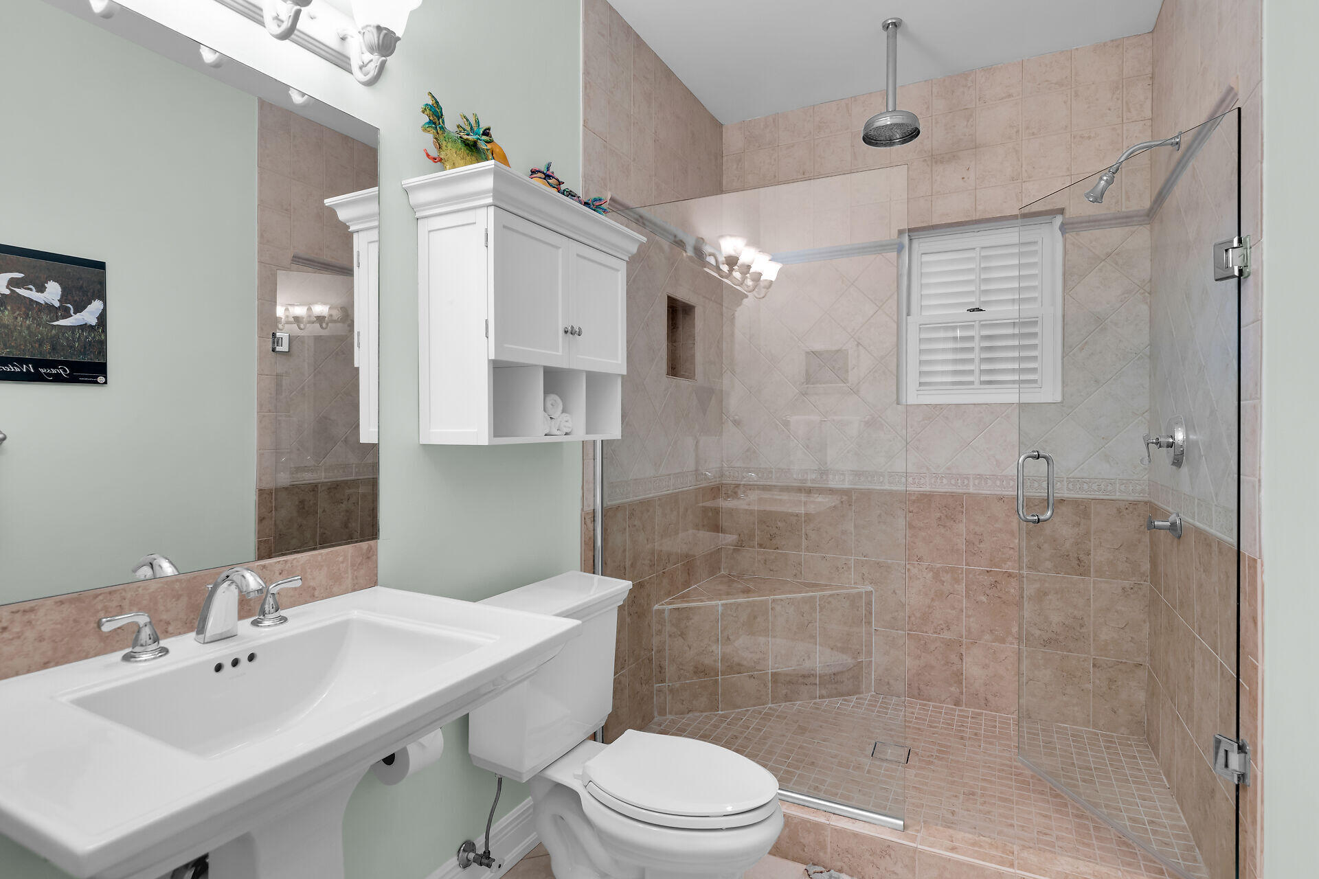 410 Louisa Street Property Photo 36