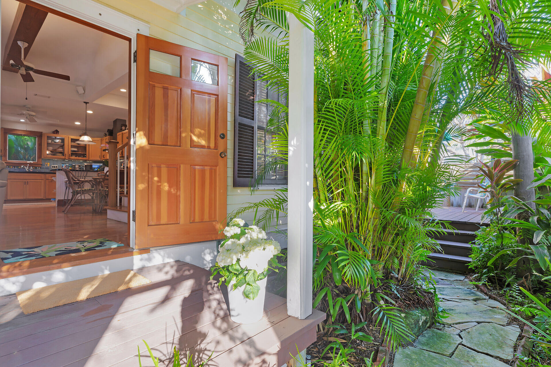 1320 Eliza Street Property Photo 6