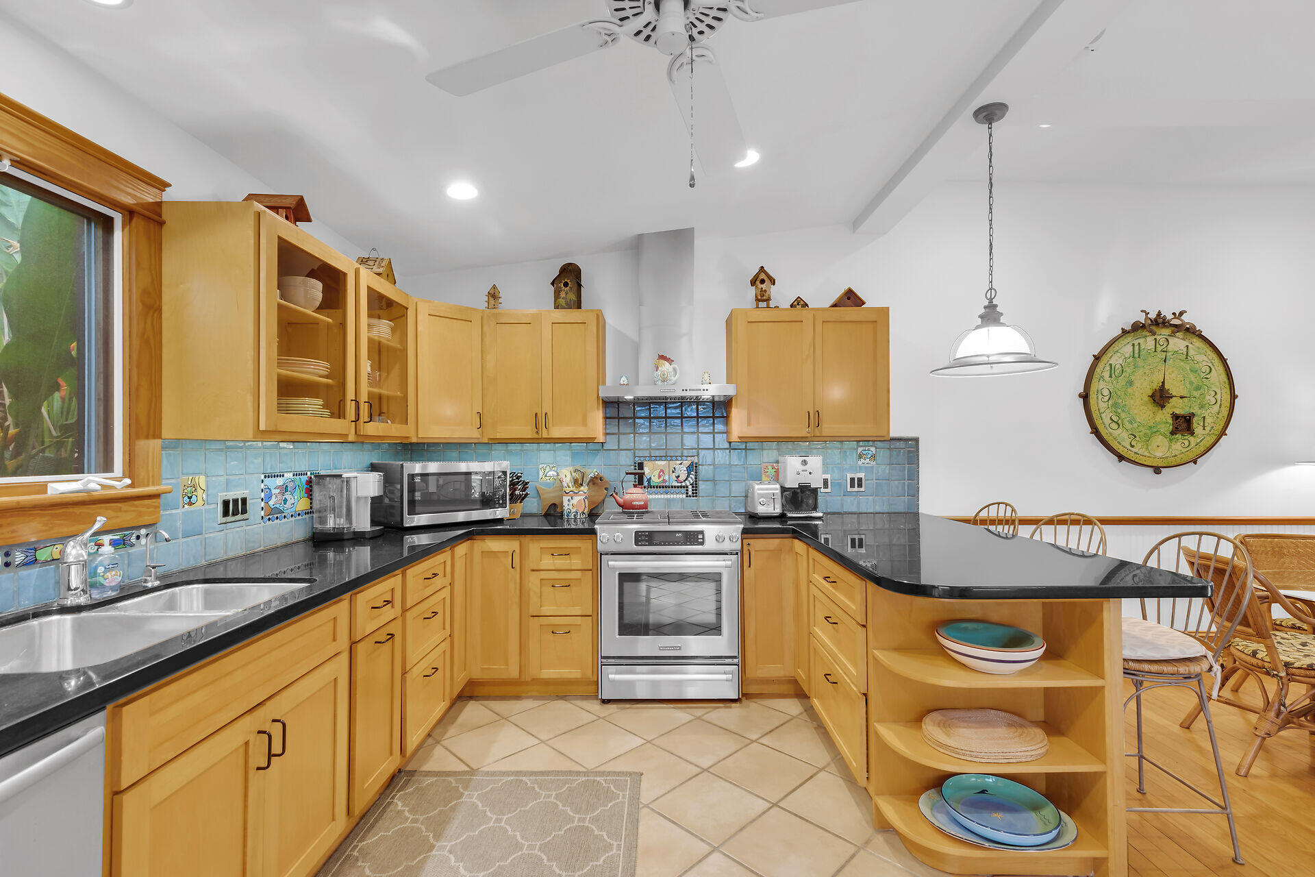 1320 Eliza Street Property Photo 15