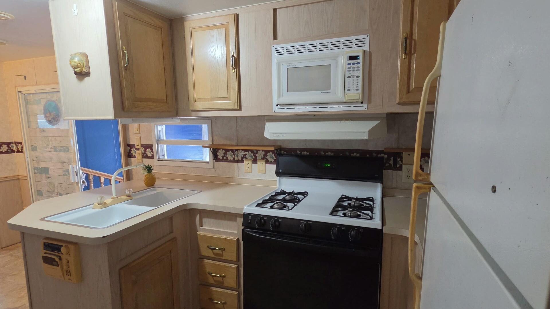 325 Calusa Street # 439 Property Photo 10