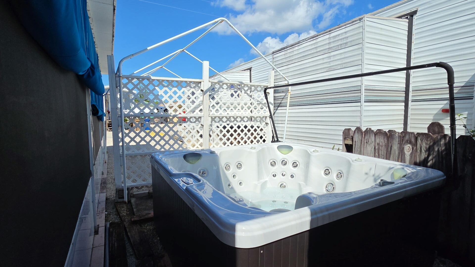 325 Calusa Street # 439 Property Photo 15