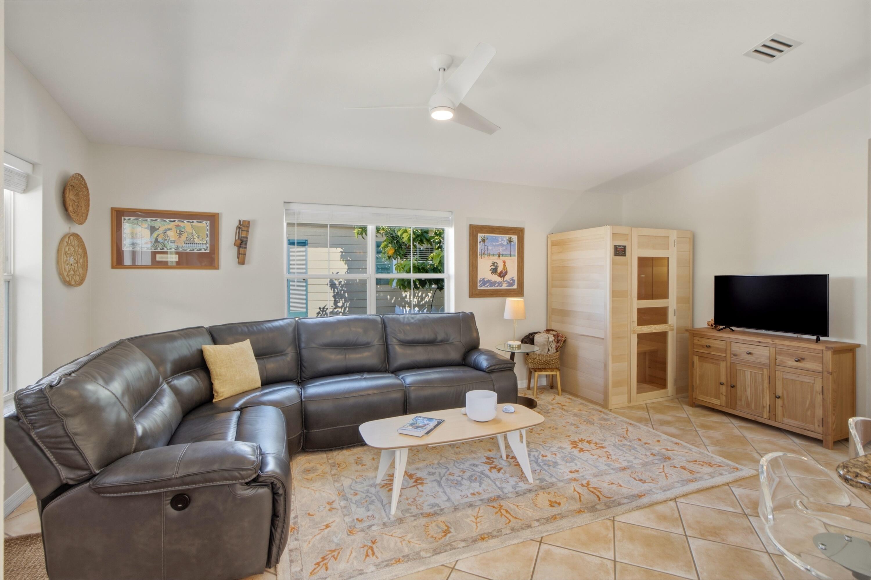 3315 Donald Avenue Property Photo 12