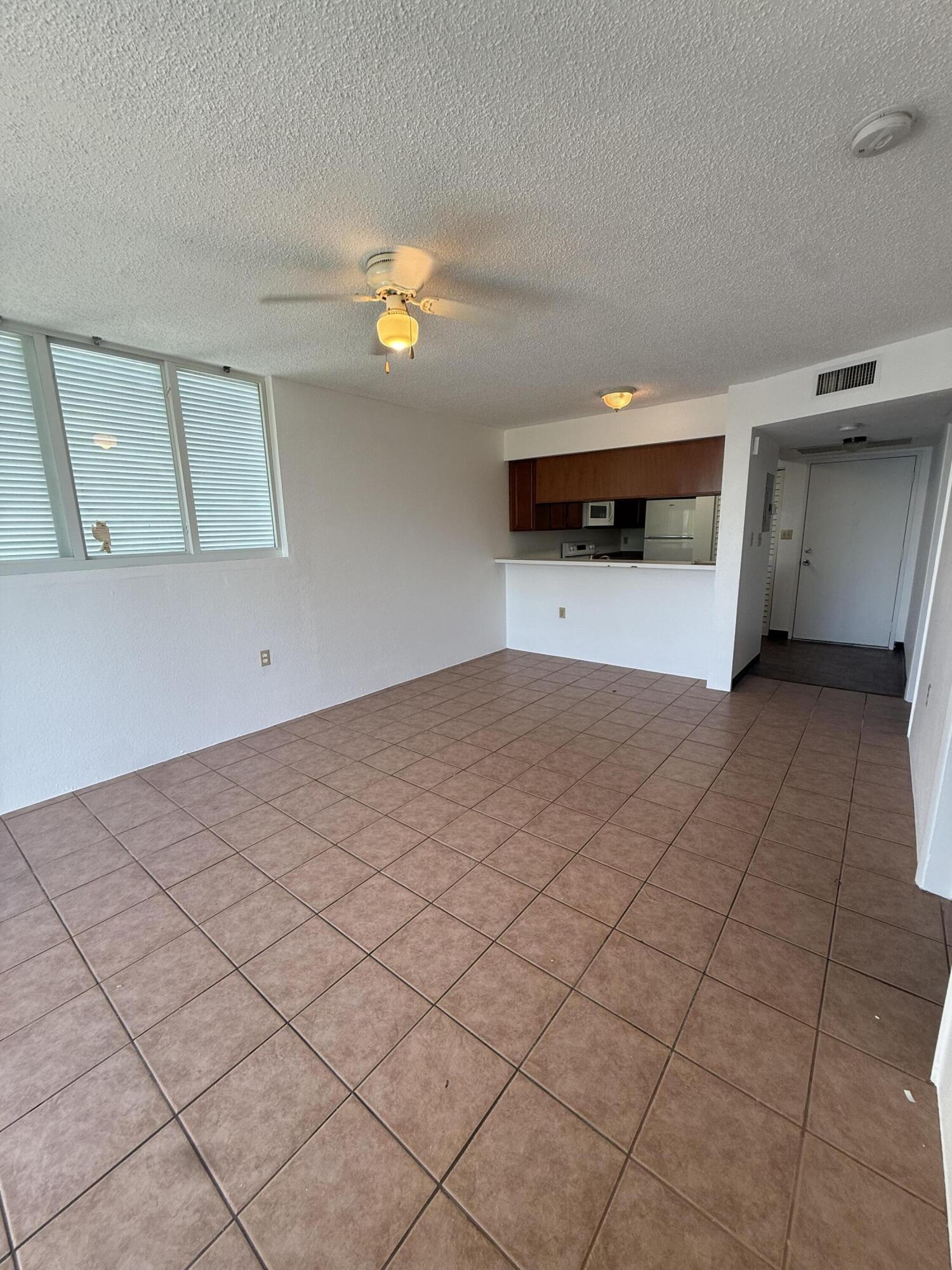 3930 S Roosevelt Boulevard S414 Property Photo 4