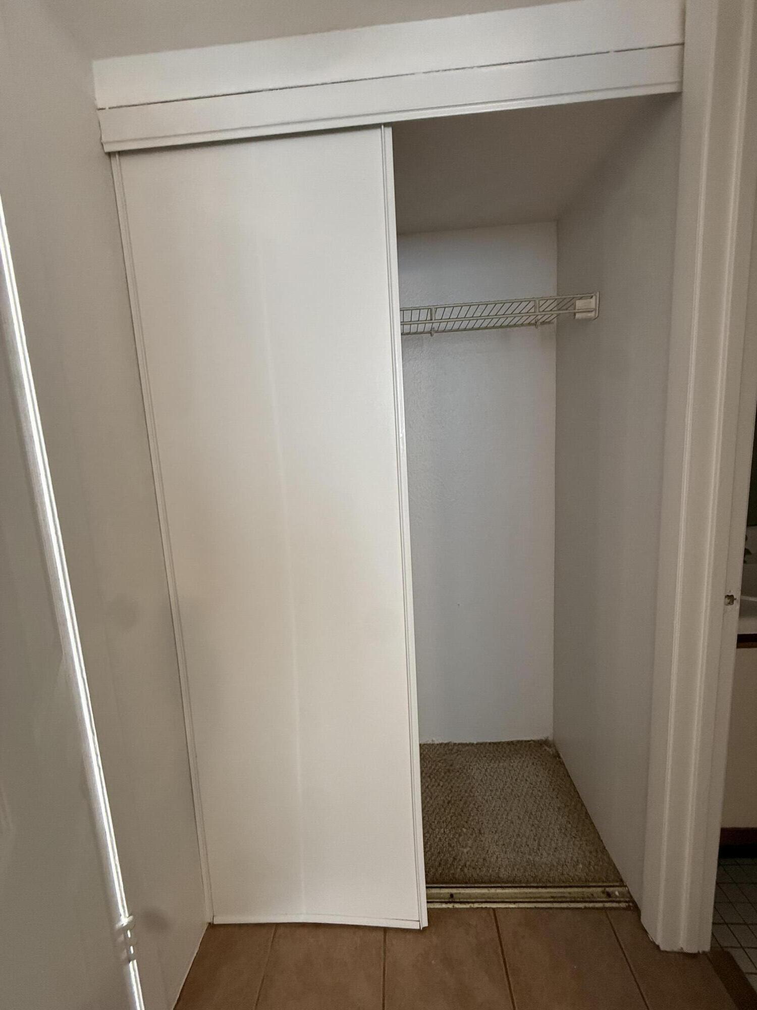 3930 S Roosevelt Boulevard S414 Property Photo 9