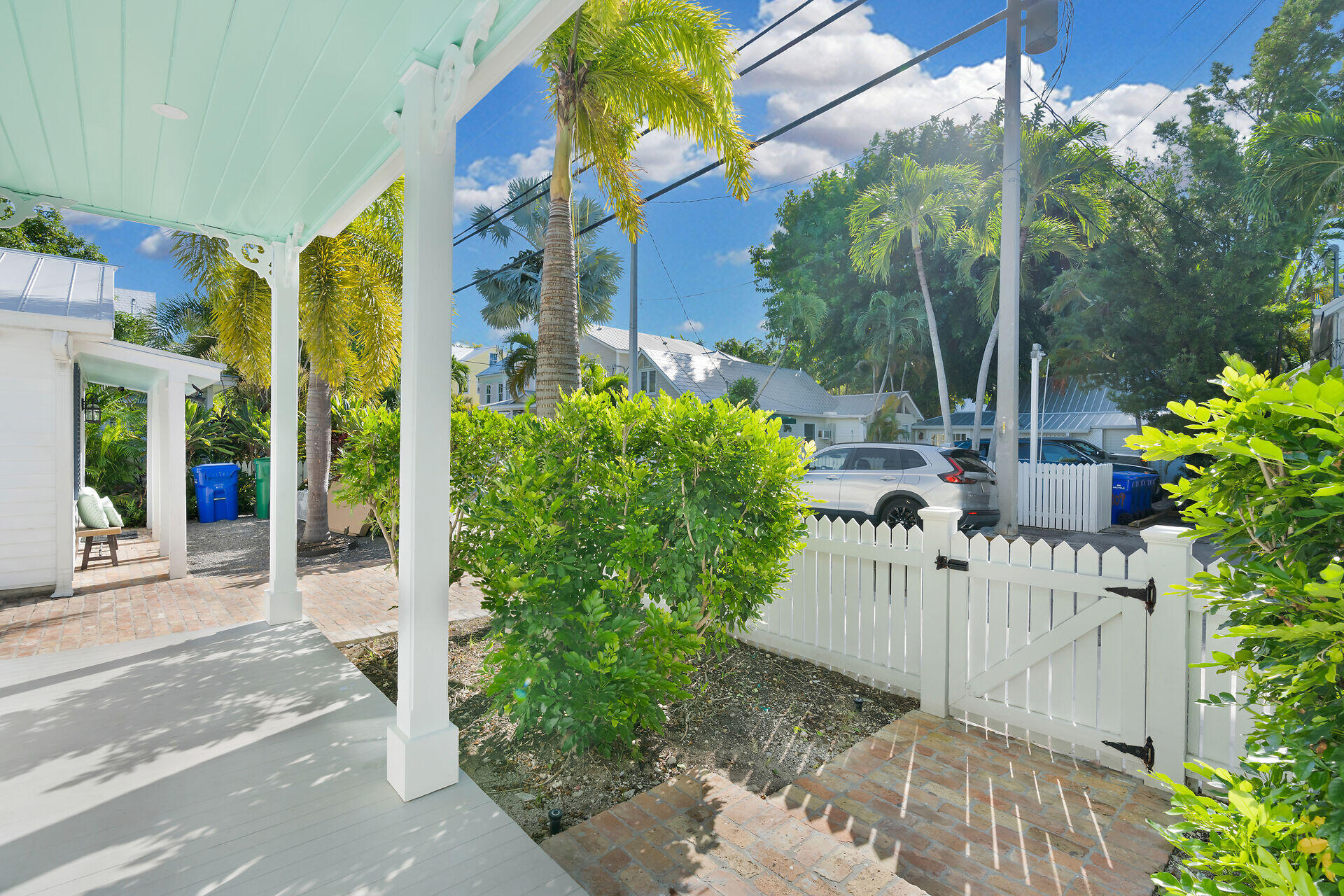 711 Olivia Street Property Photo 18