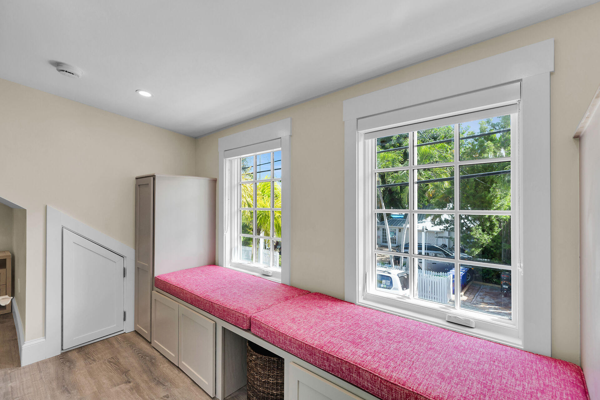 711 Olivia Street Property Photo 27
