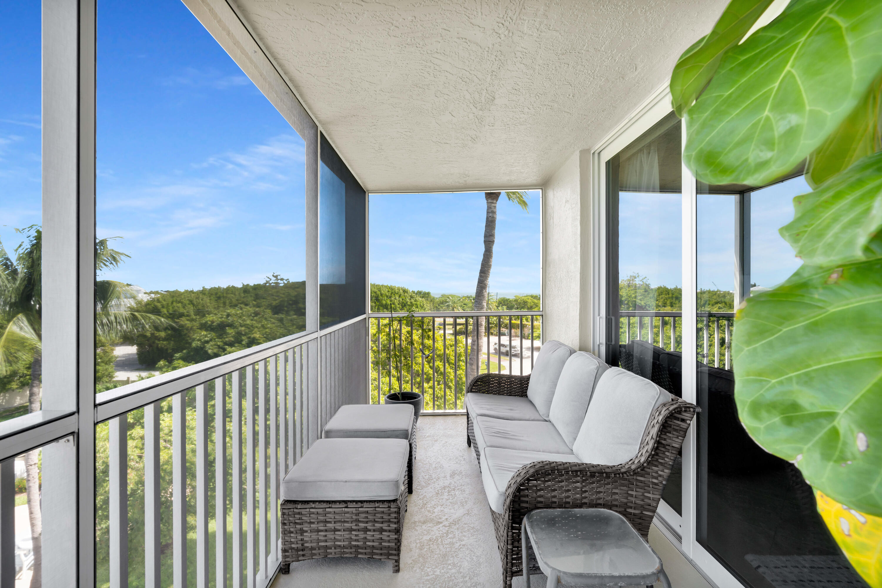 130 Coco Plum Drive 404 Property Photo 9