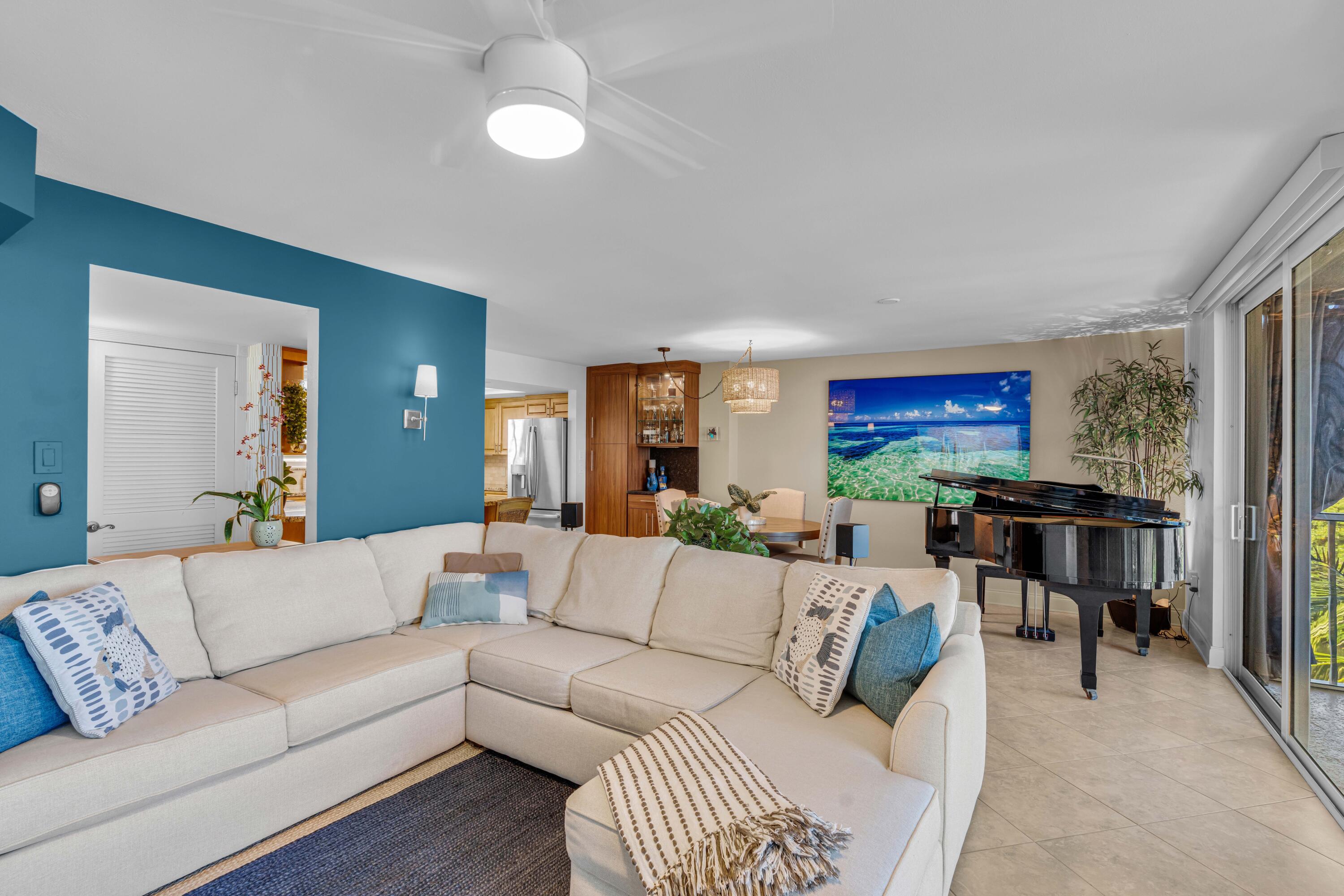 130 Coco Plum Drive 404 Property Photo 12
