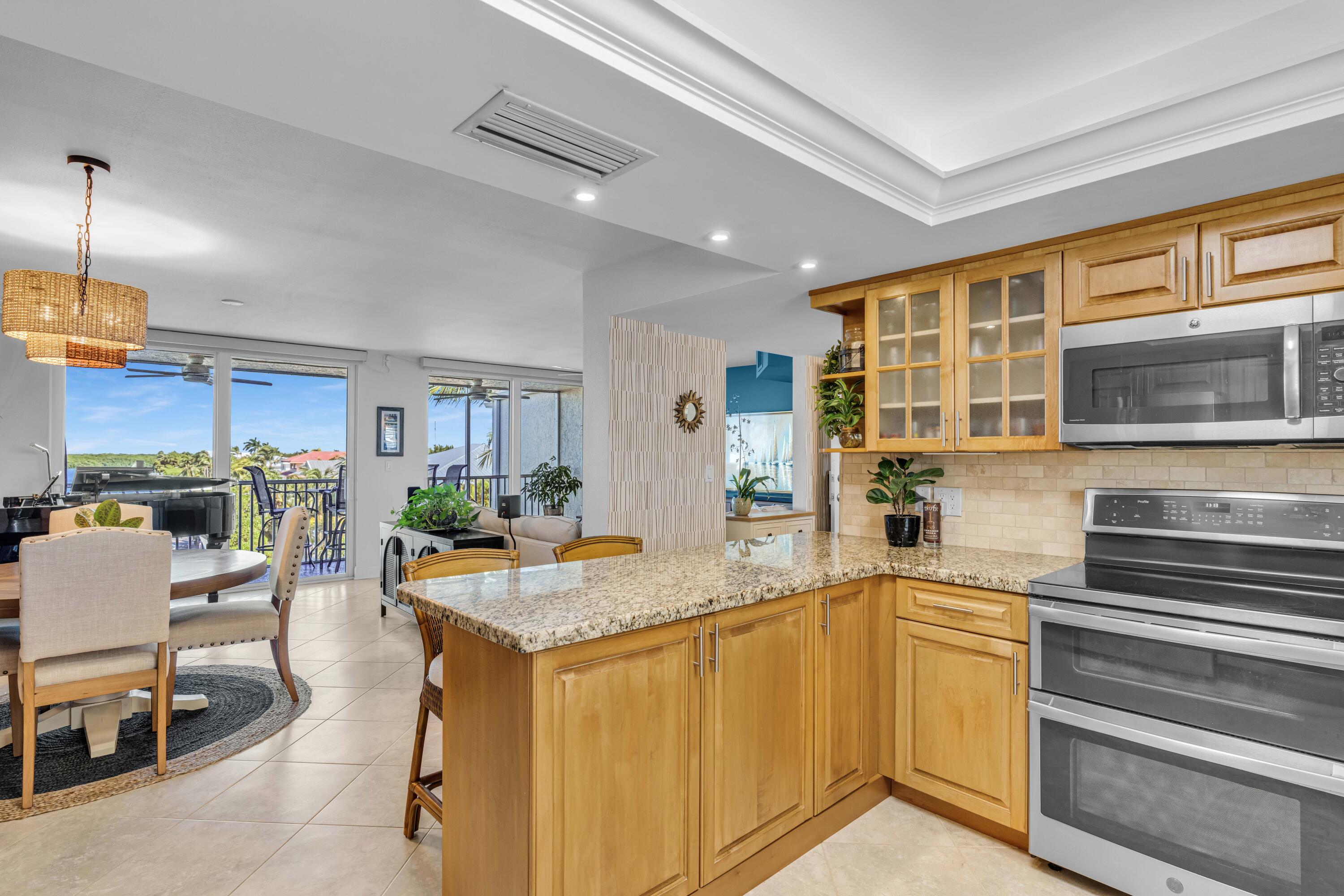 130 Coco Plum Drive 404 Property Photo 16