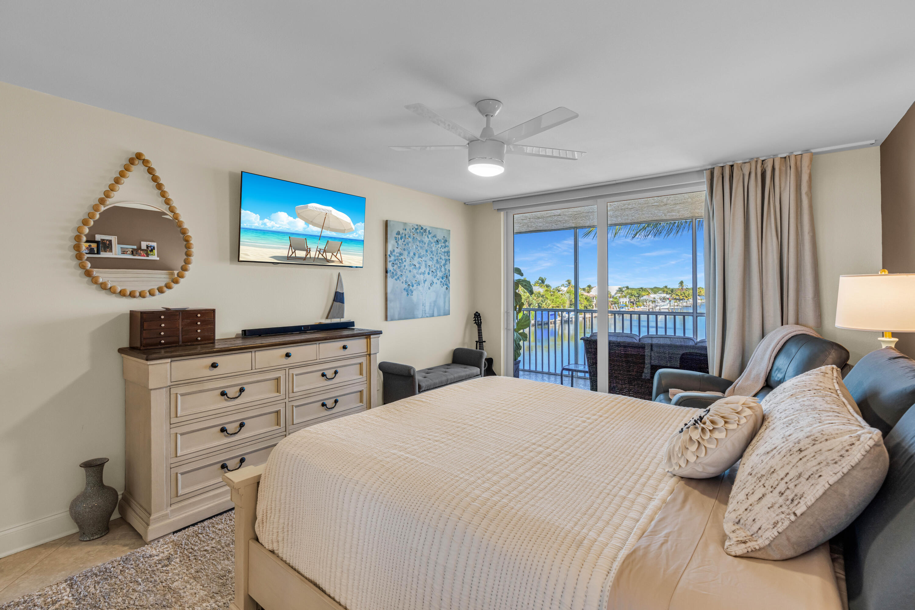 130 Coco Plum Drive 404 Property Photo 23