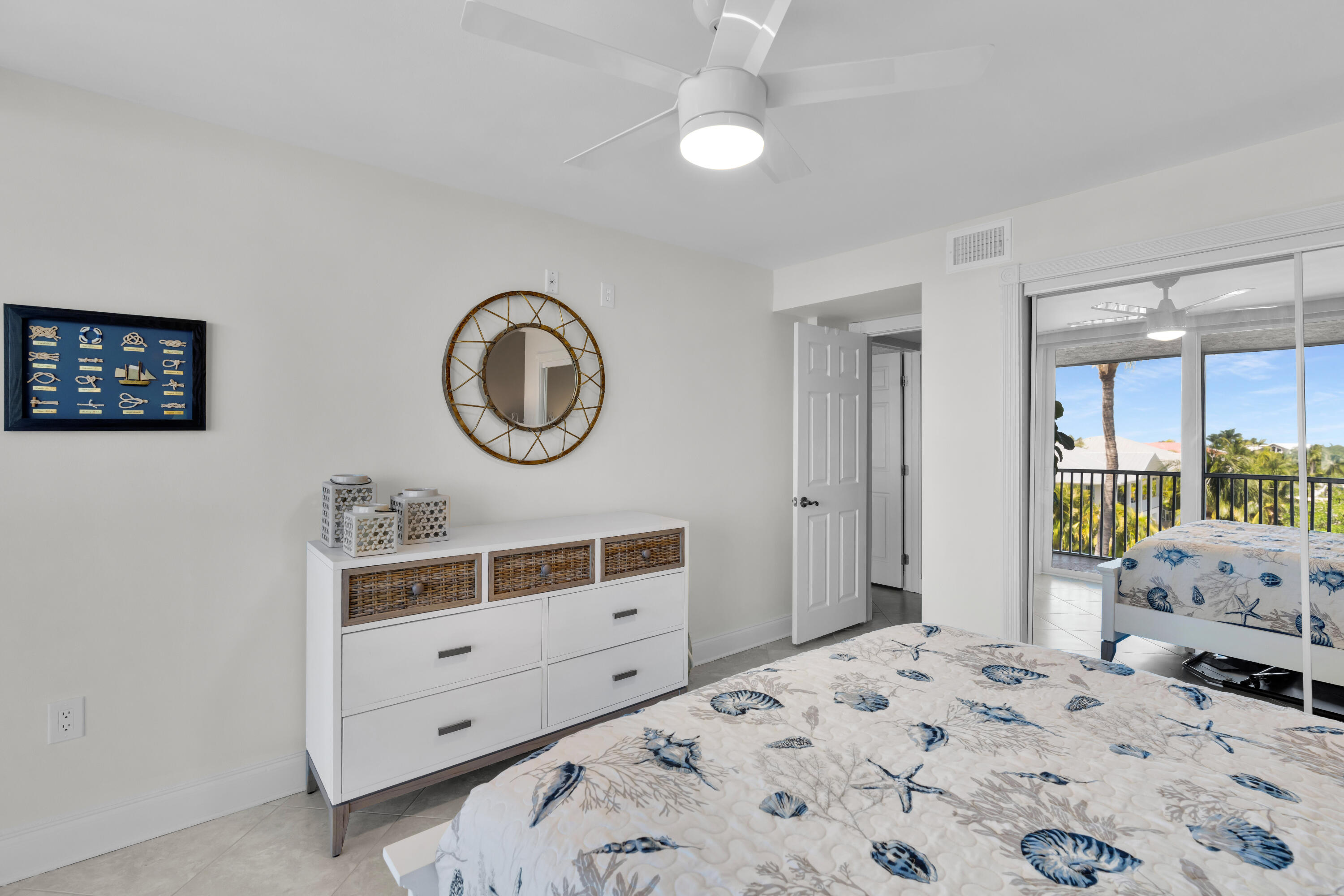 130 Coco Plum Drive 404 Property Photo 28