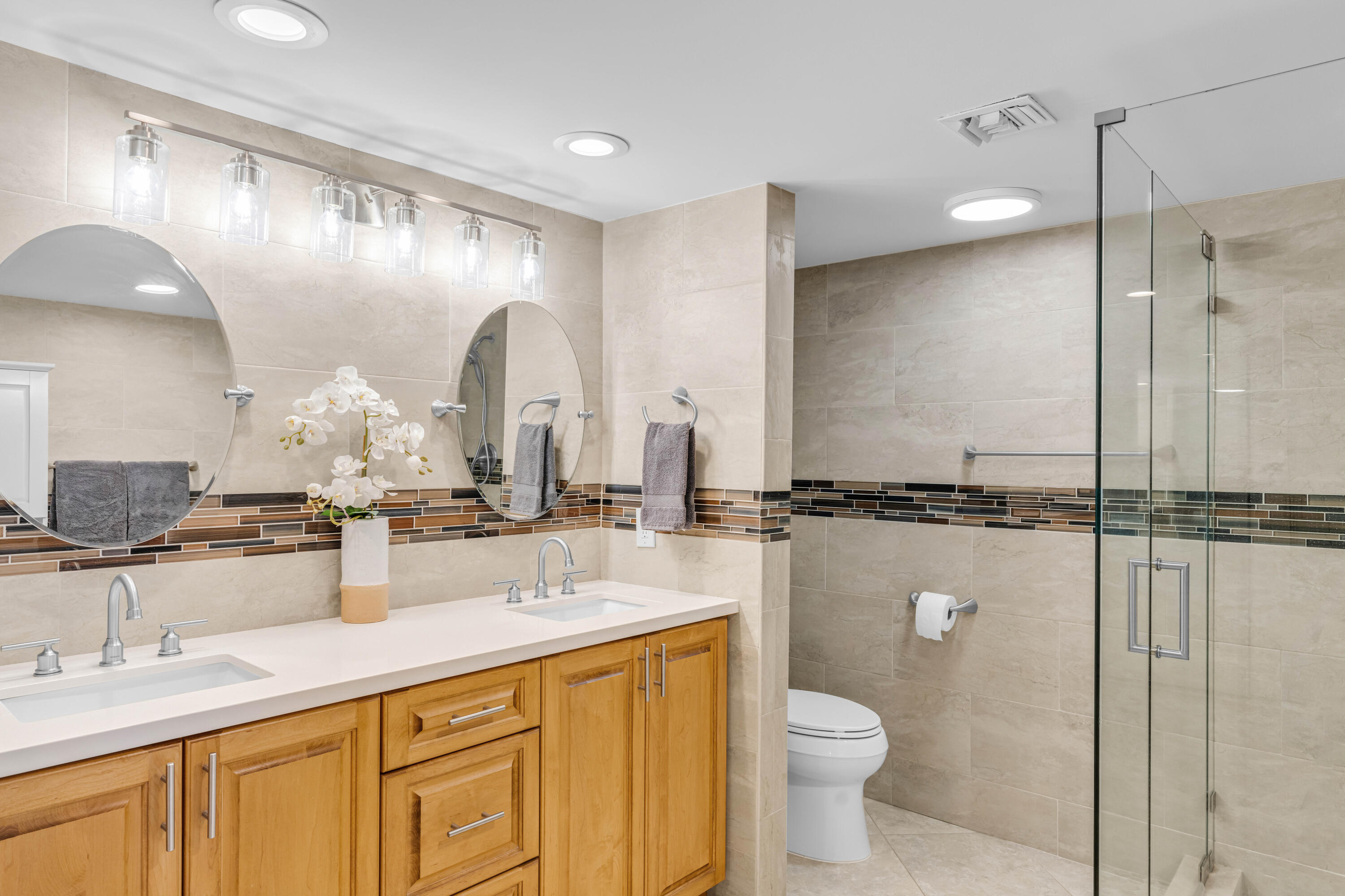 130 Coco Plum Drive 404 Property Photo 31