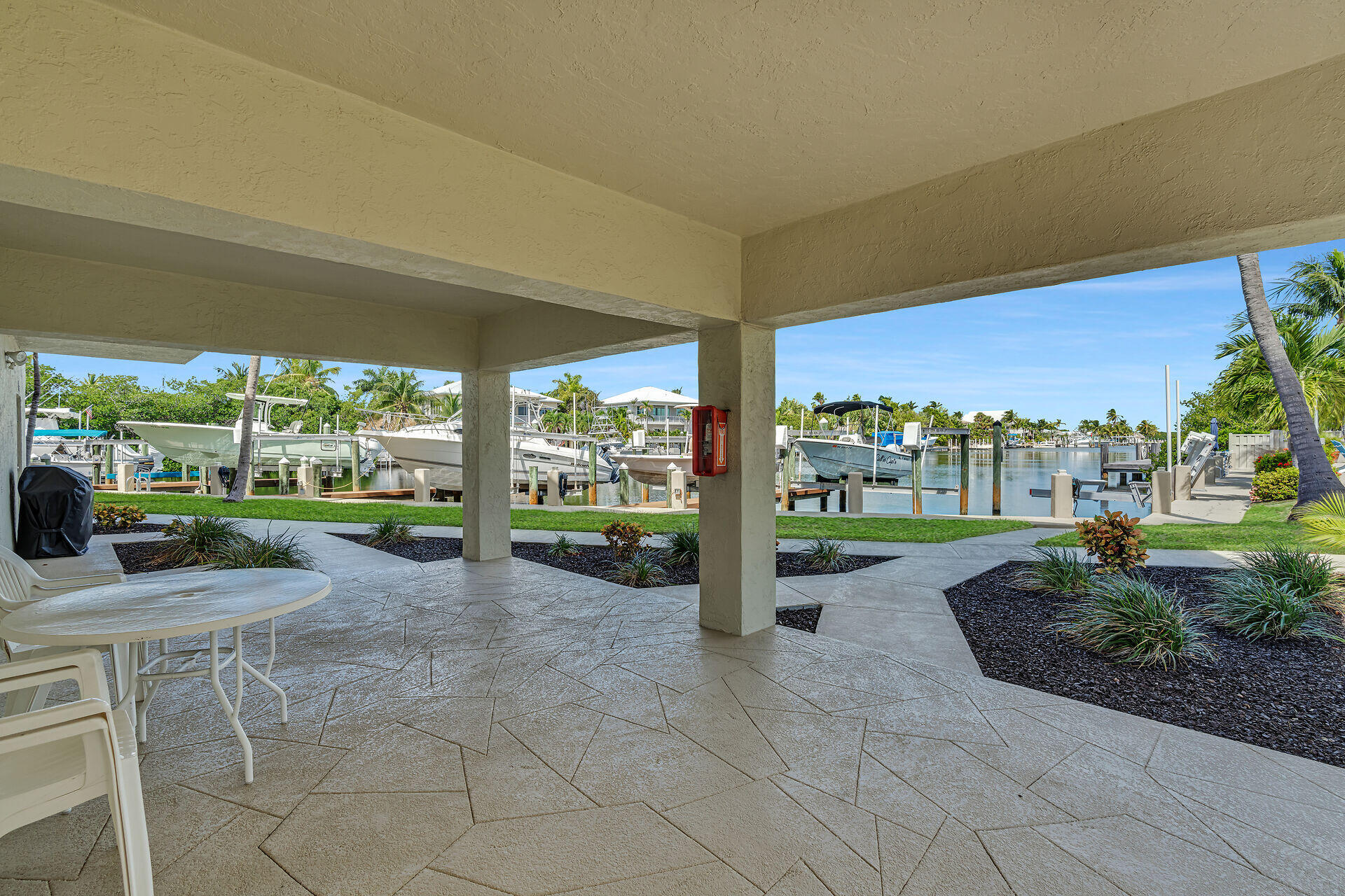 130 Coco Plum Drive 404 Property Photo 39