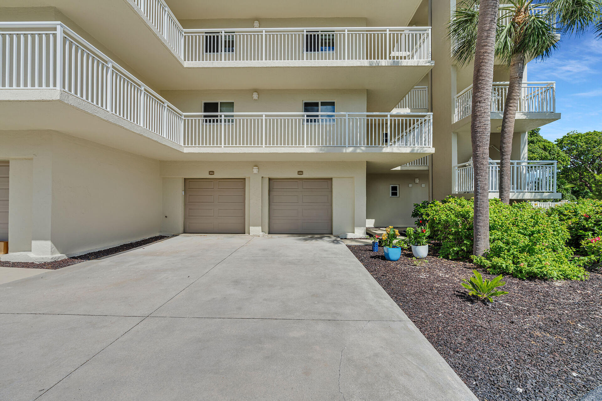 130 Coco Plum Drive 404 Property Photo 44