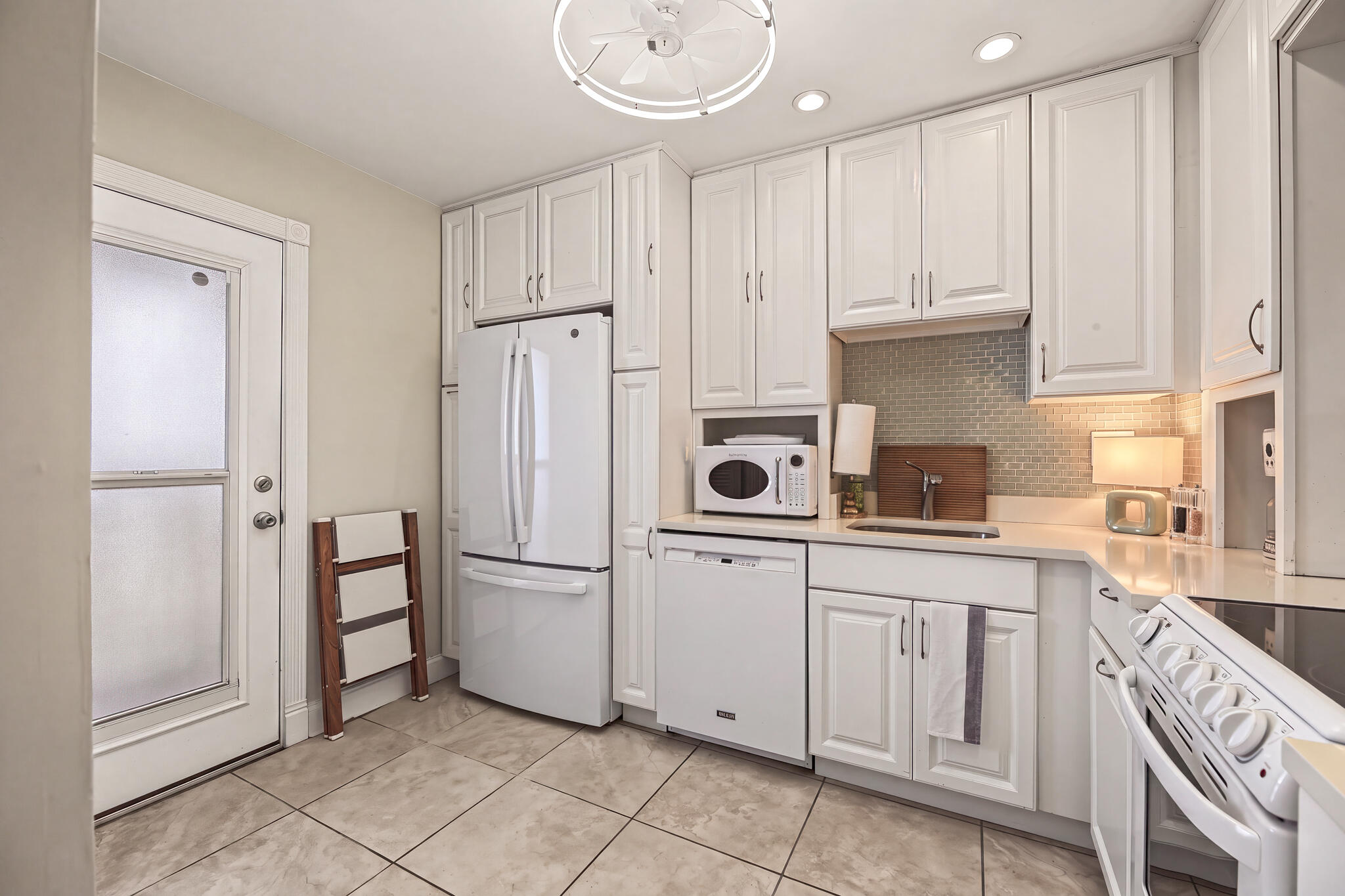 2601 S Roosevelt Boulevard 610a Property Photo 7