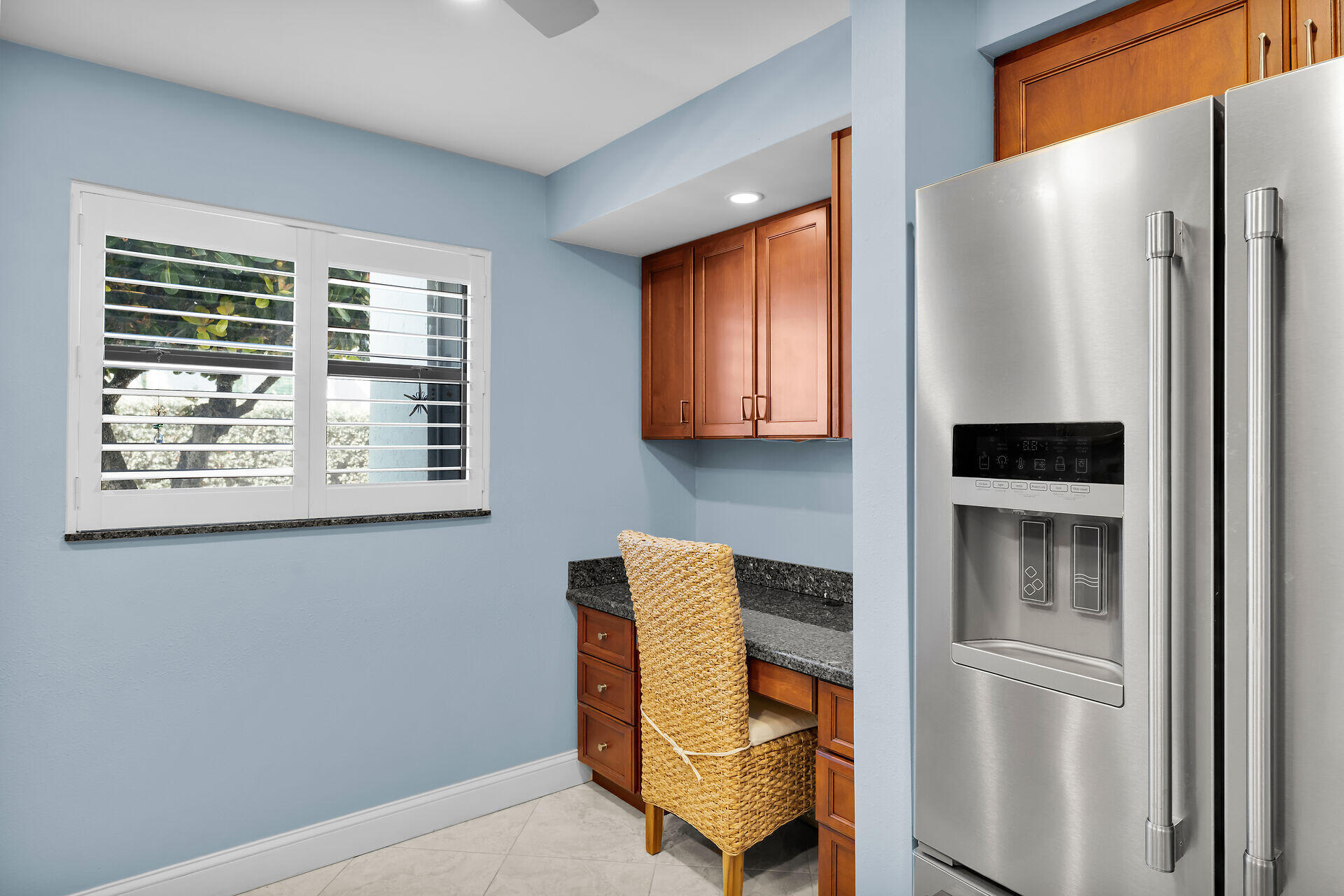601 W Ocean Drive 302 Property Photo 13
