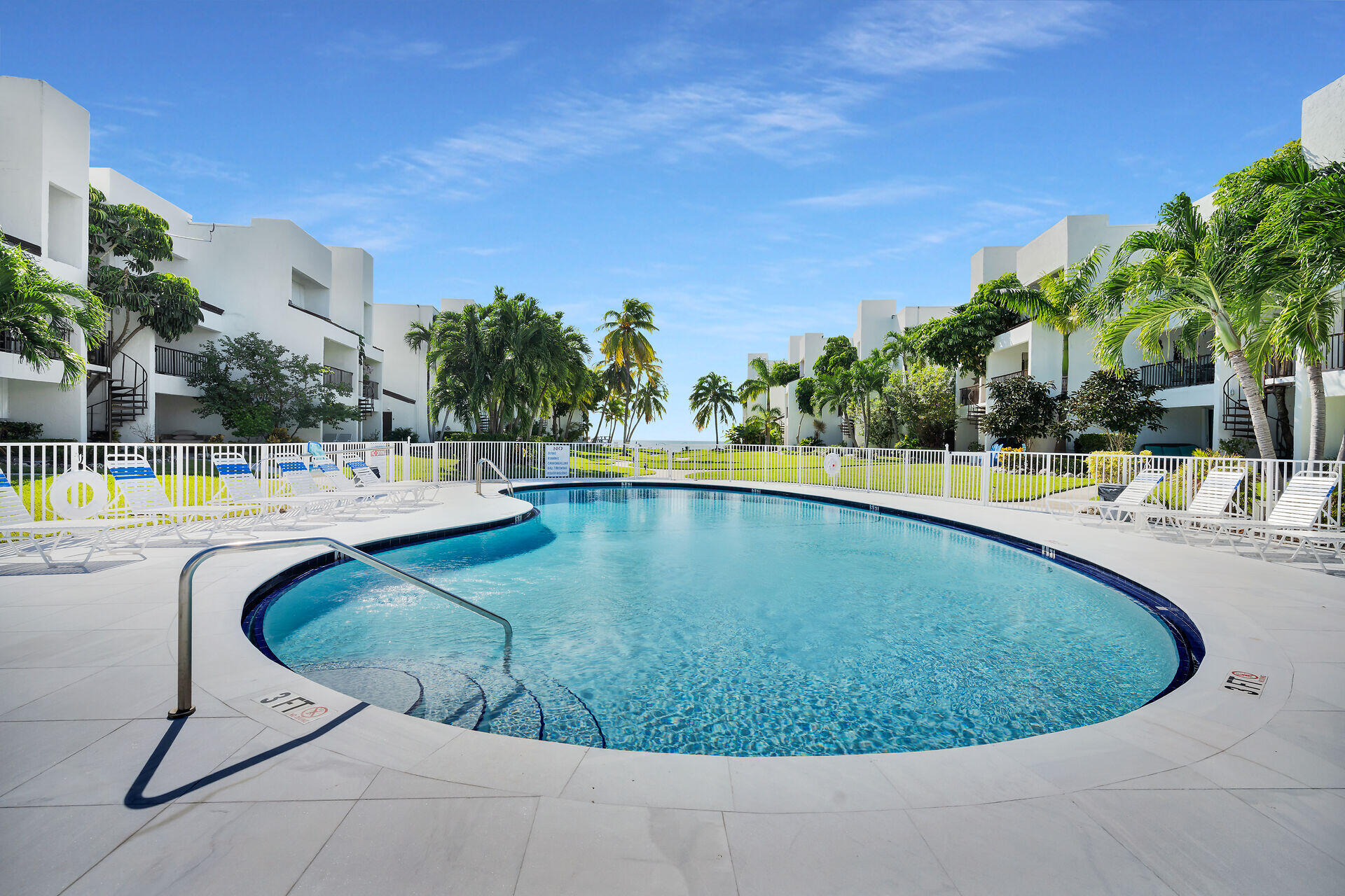 601 W Ocean Drive 302 Property Photo 26