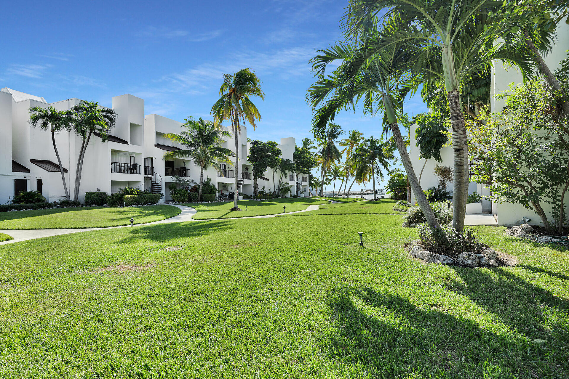 601 W Ocean Drive 302 Property Photo 27