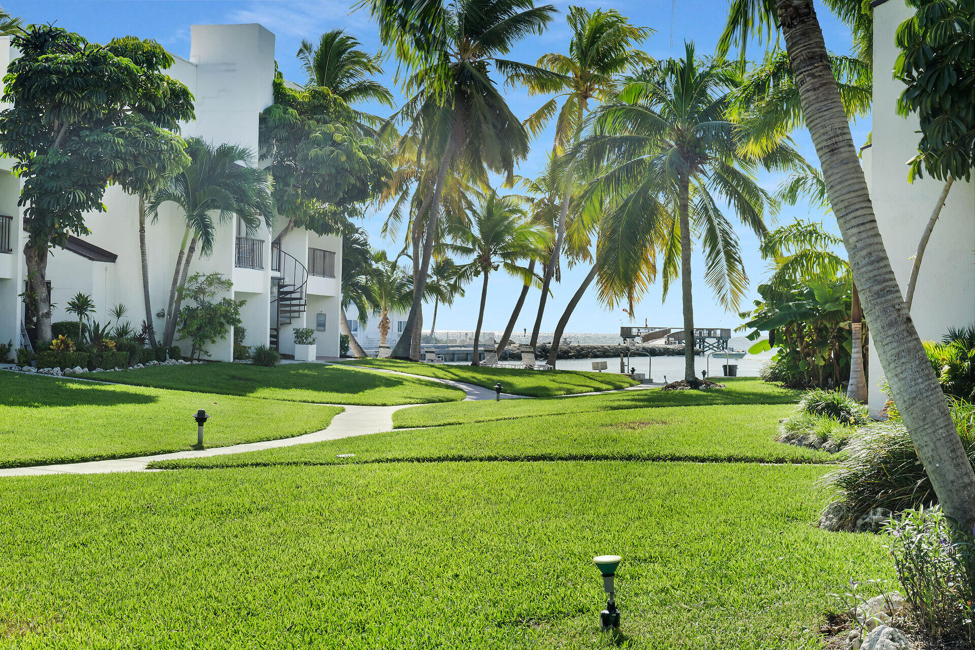 601 W Ocean Drive 302 Property Photo 34