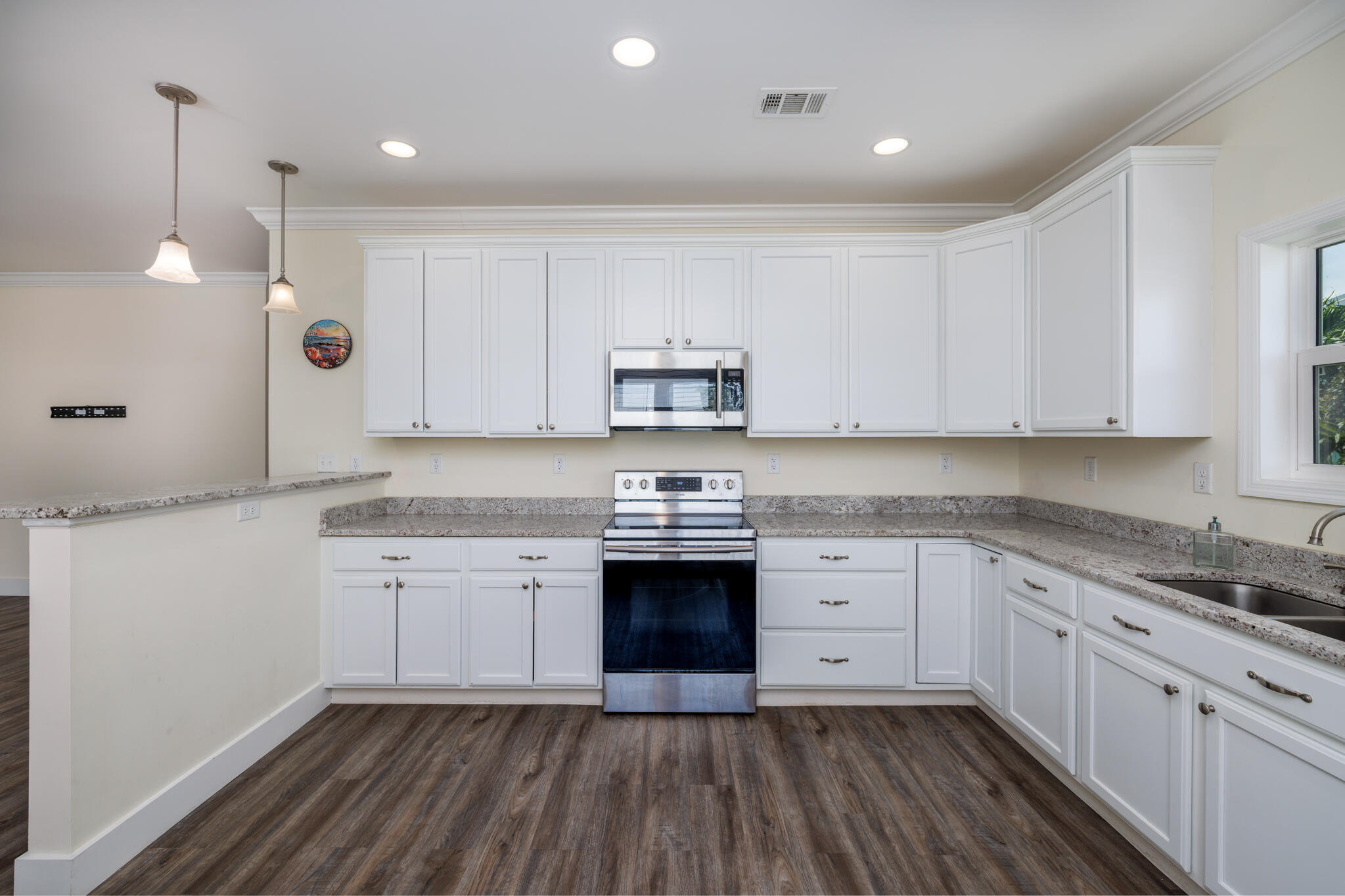 29667 Flying Cloud Avenue Property Photo 15