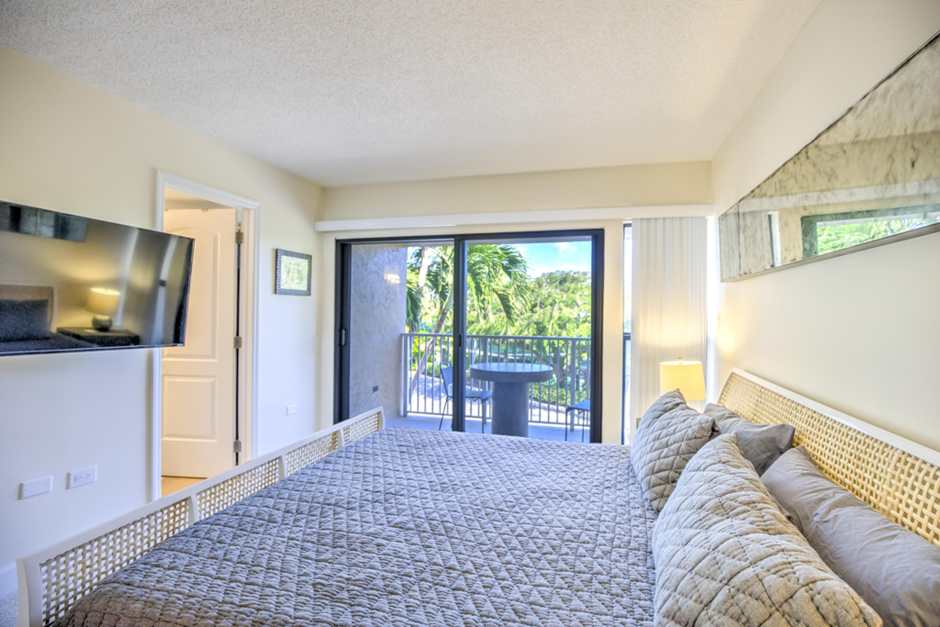1133 W Ocean Drive 4 Property Photo 25