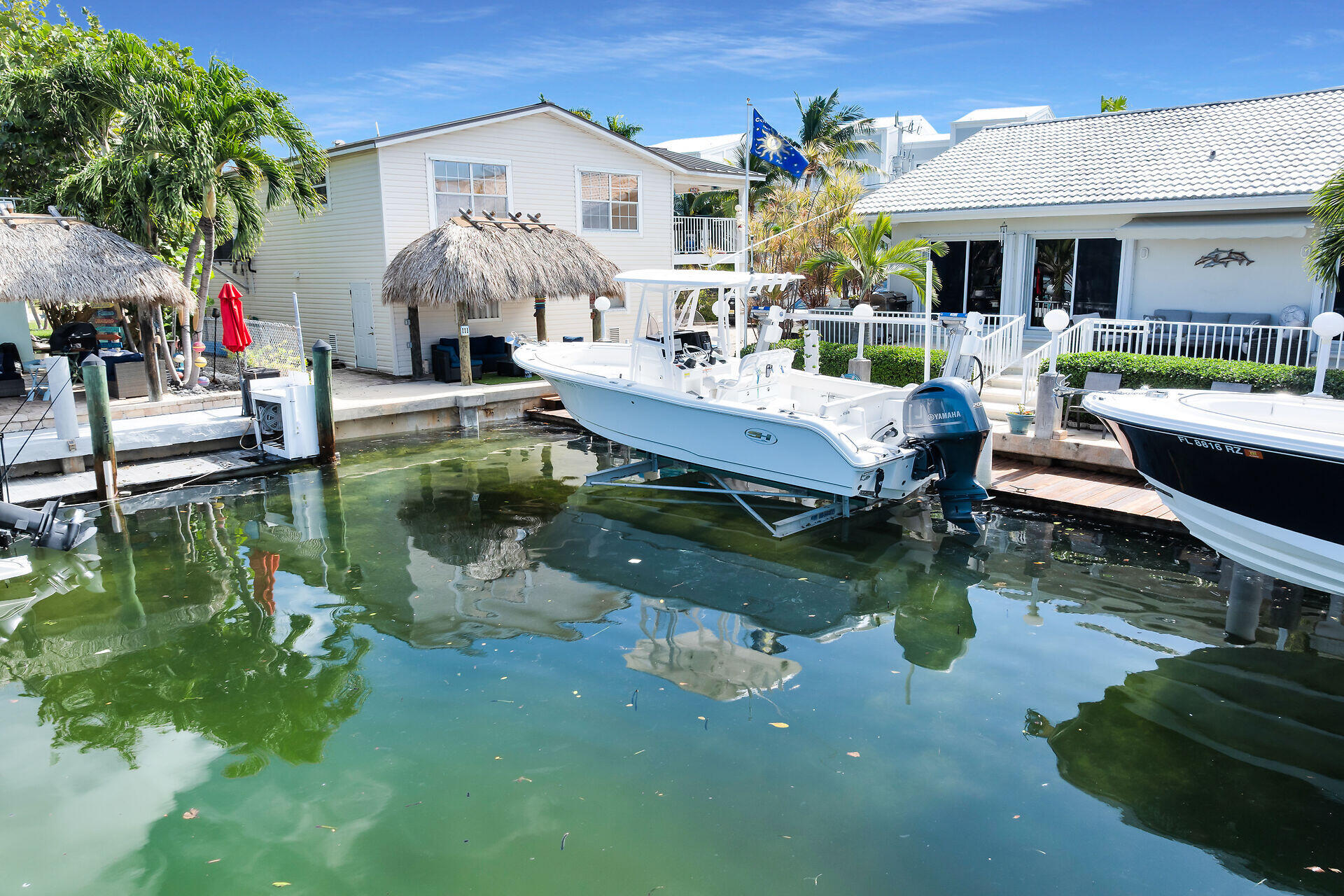 828 W Ocean Drive Property Photo 1