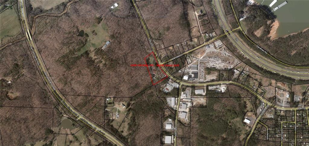 1008 Highway 293 Property Photo 4