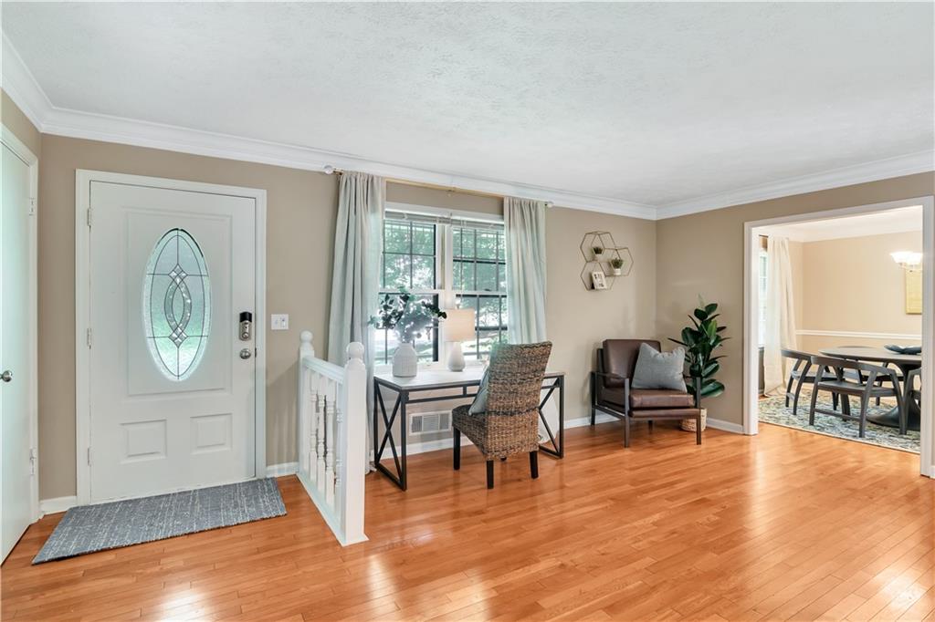 6827485 Property Photo 4