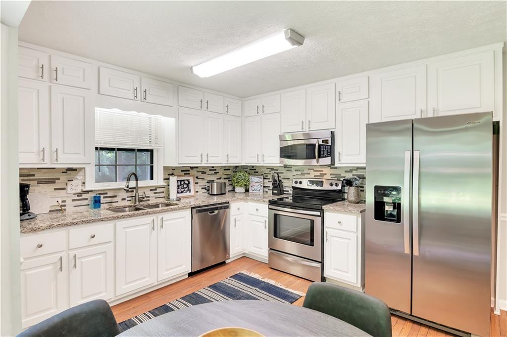 6827485 Property Photo 7