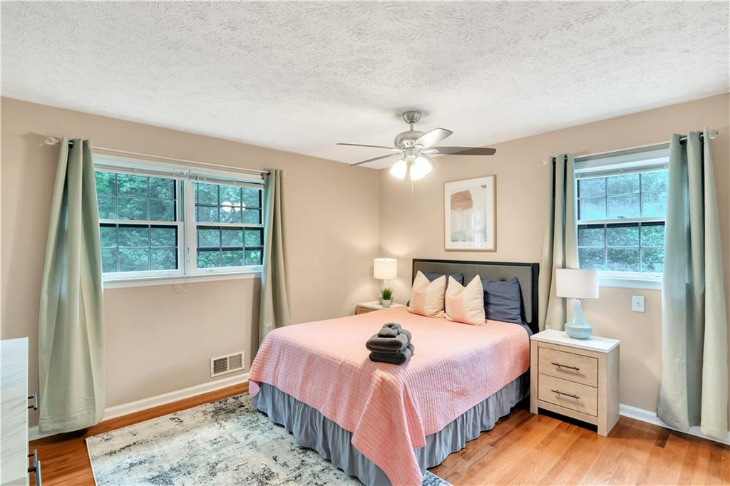 6827485 Property Photo 11