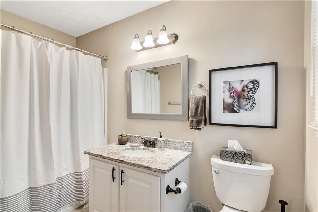 6827485 Property Photo 13