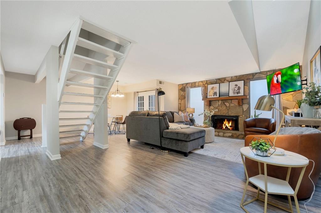 6827577 Property Photo 1