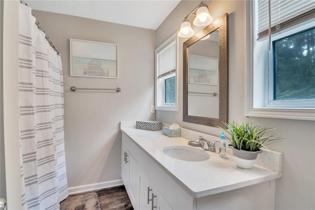 6827587 Property Photo 16