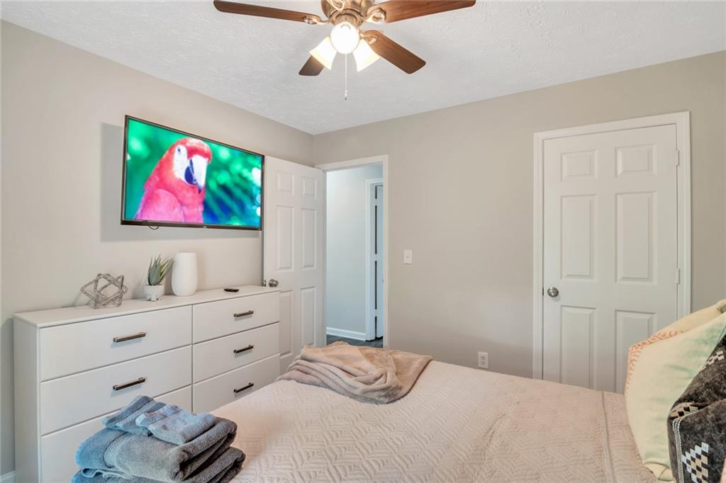 6827587 Property Photo 18
