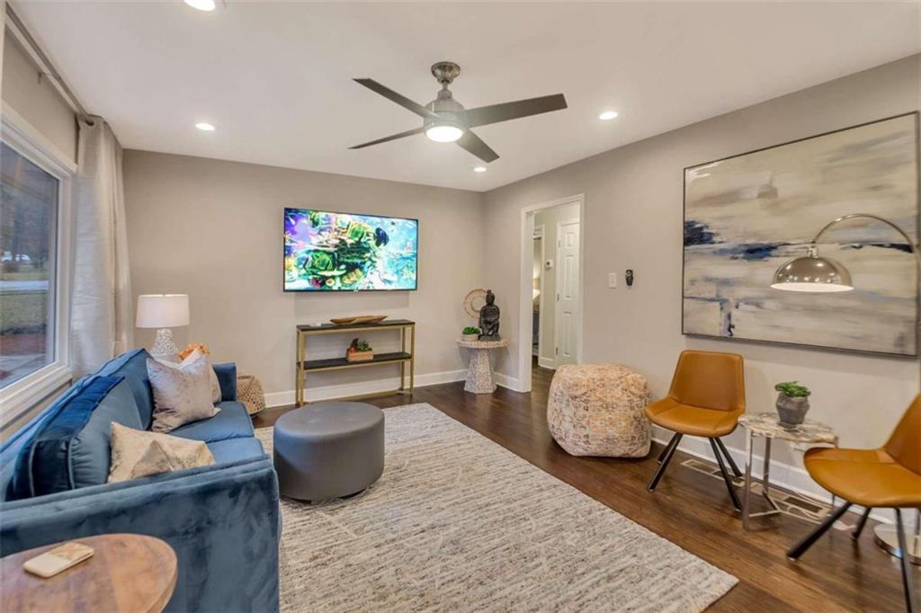6896701 Property Photo 1