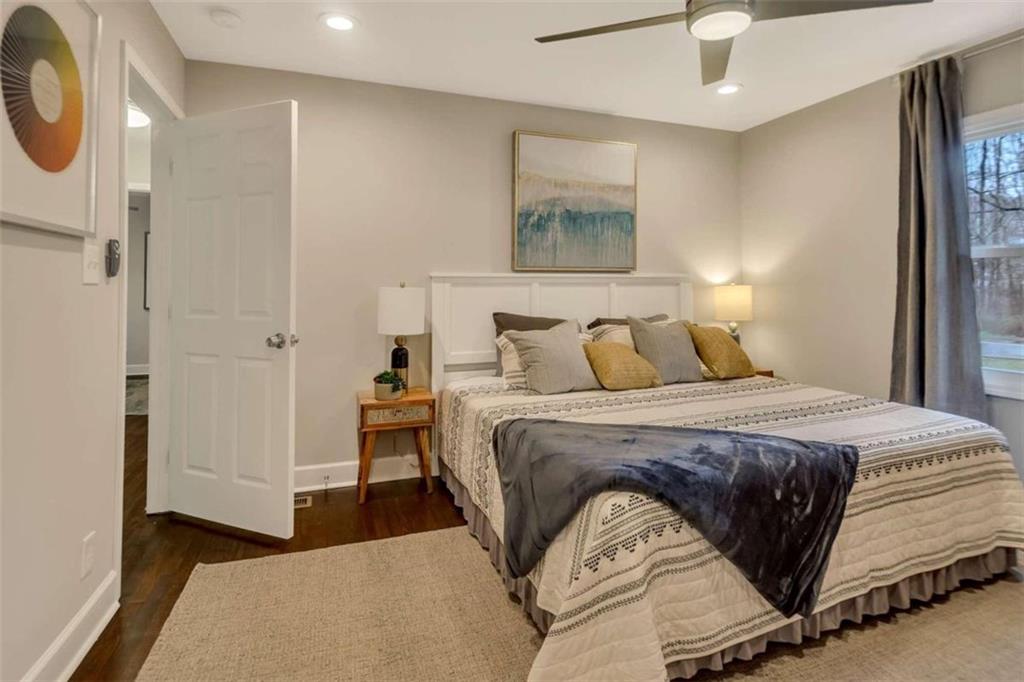 6896701 Property Photo 12