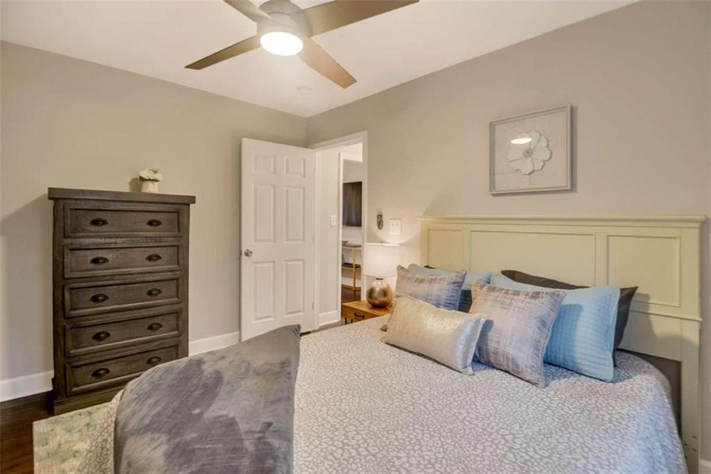 6896701 Property Photo 17