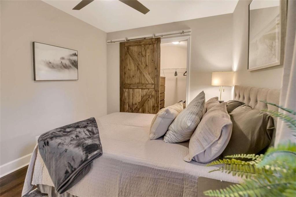 6896701 Property Photo 21