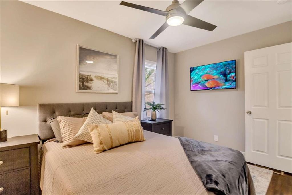 6896701 Property Photo 23