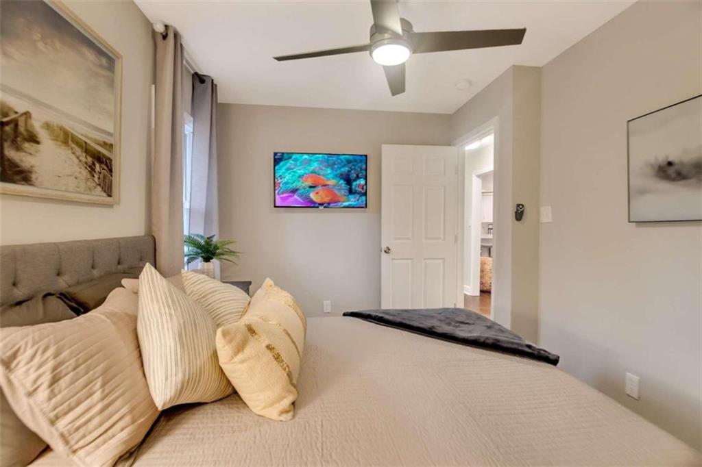 6896701 Property Photo 24