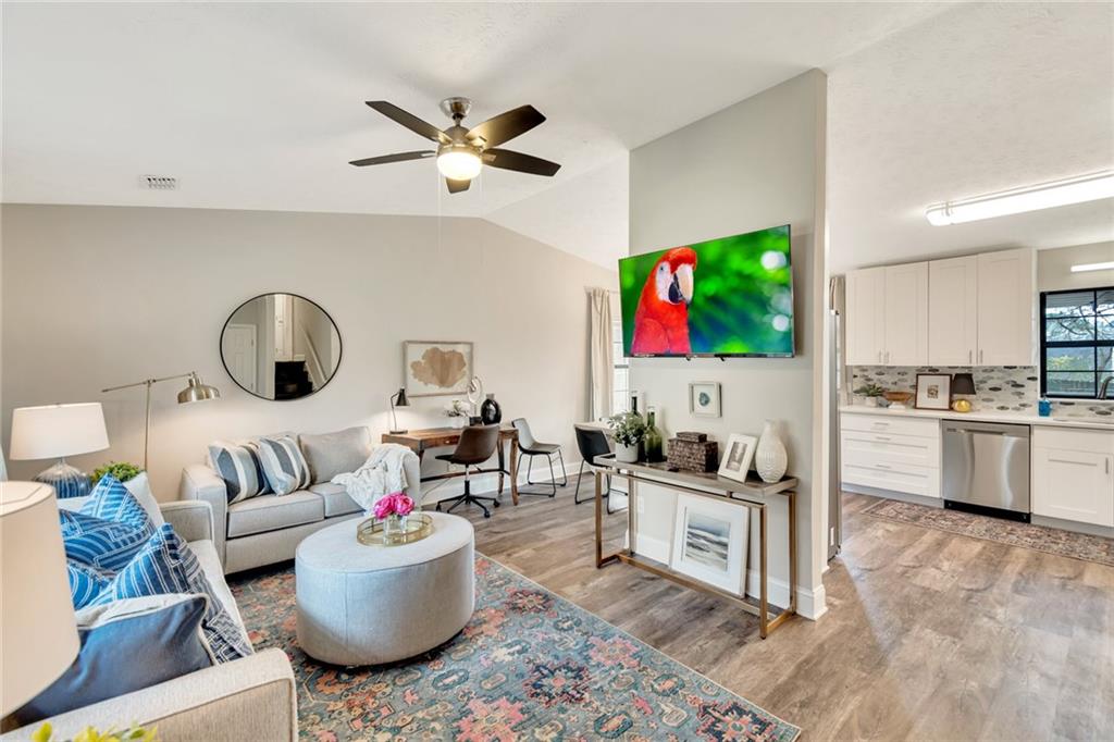 6896824 Property Photo 2