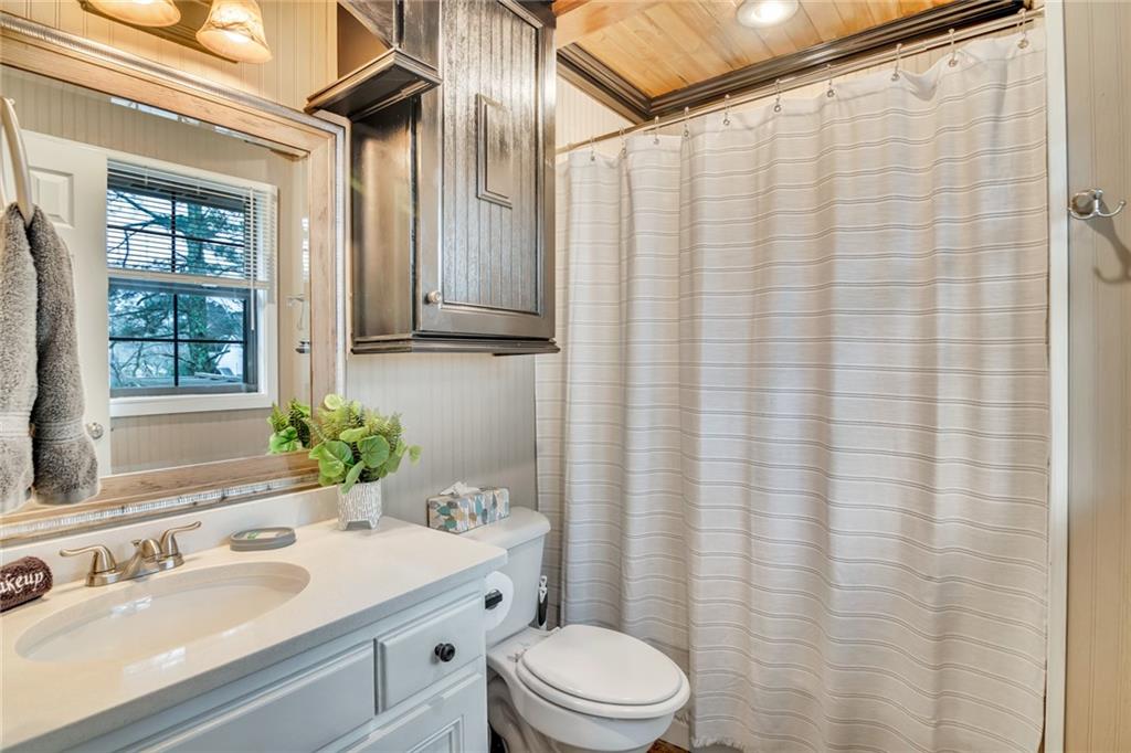 6896824 Property Photo 17