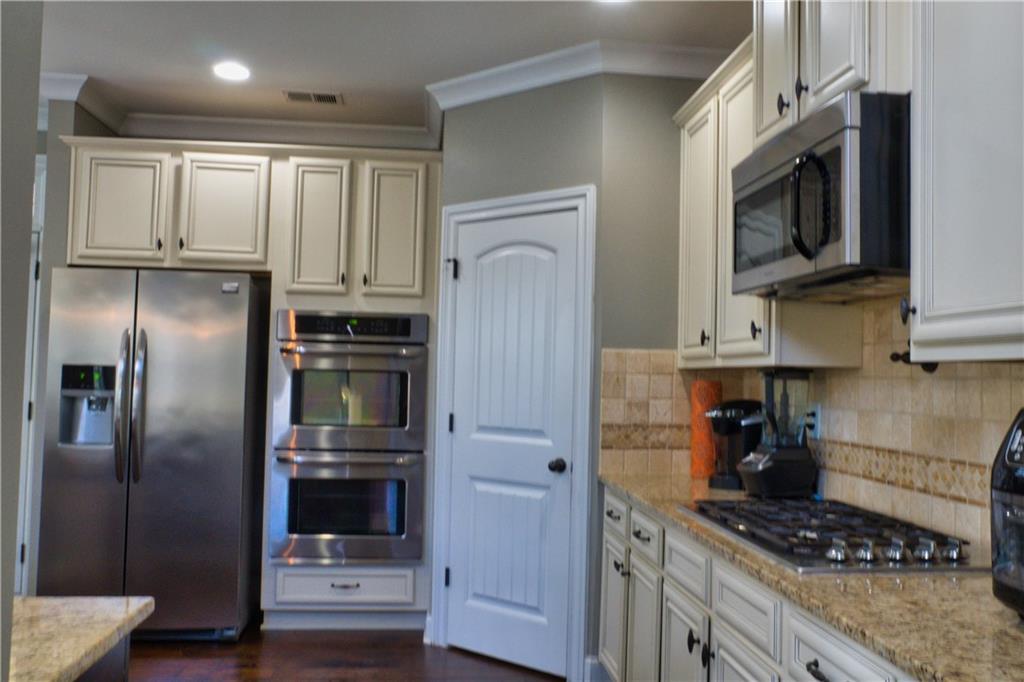 5639 Sunbury Loop Property Photo 10